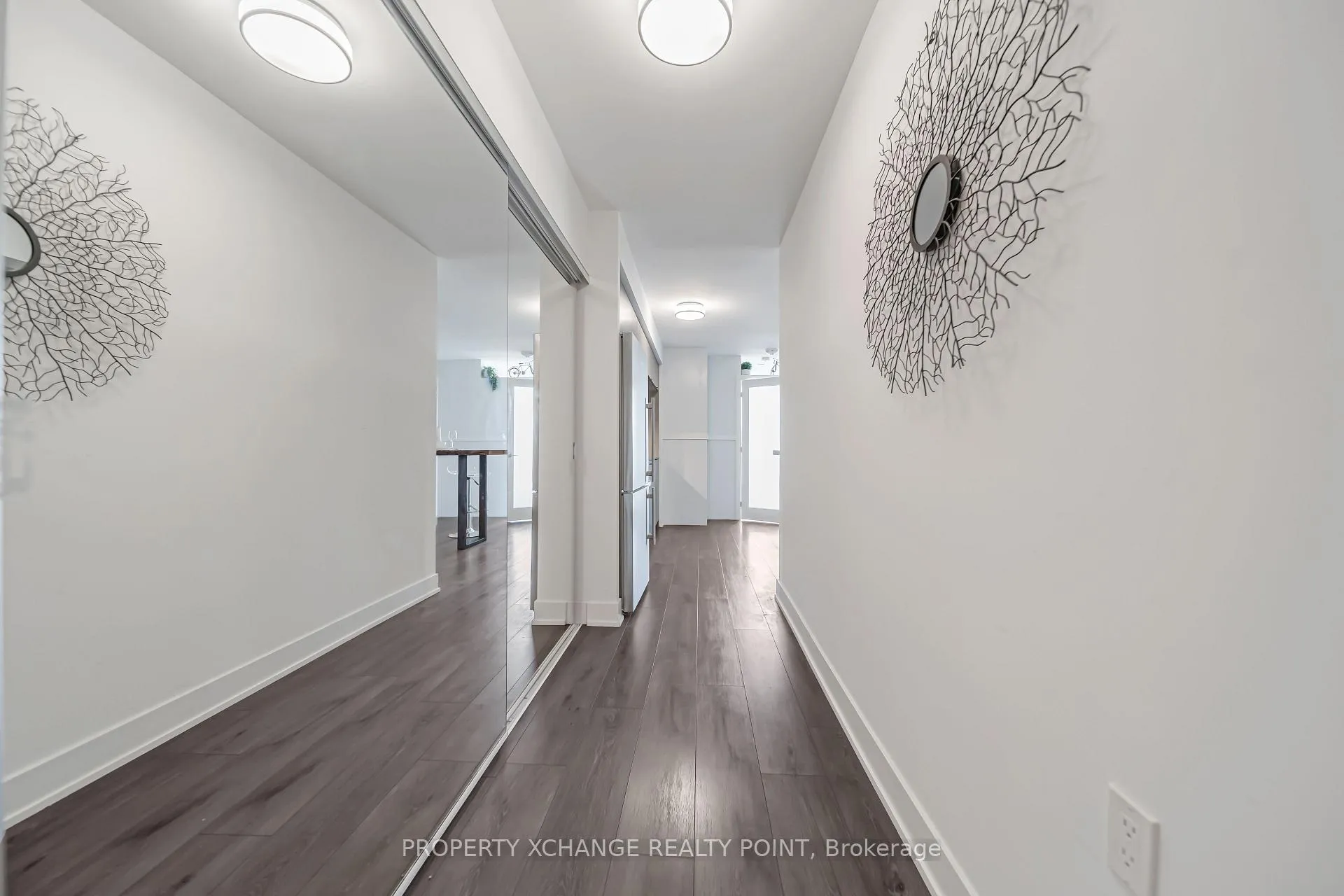 Photo 6 of Unit 518, 585 Bloor Street, Toronto, North St. James Town — HOMEH