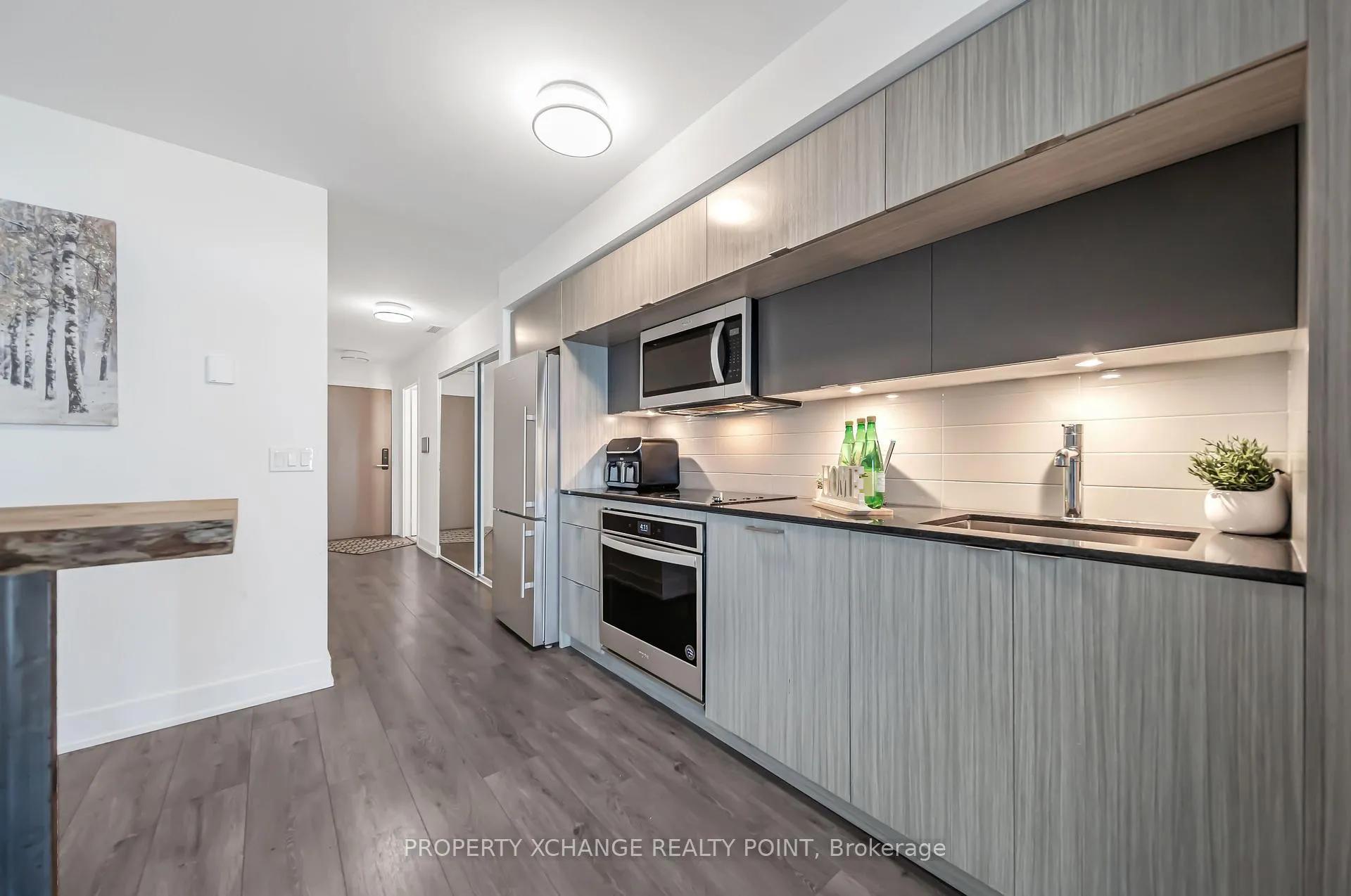 Photo 8 of Unit 518, 585 Bloor Street, Toronto, North St. James Town — HOMEH
