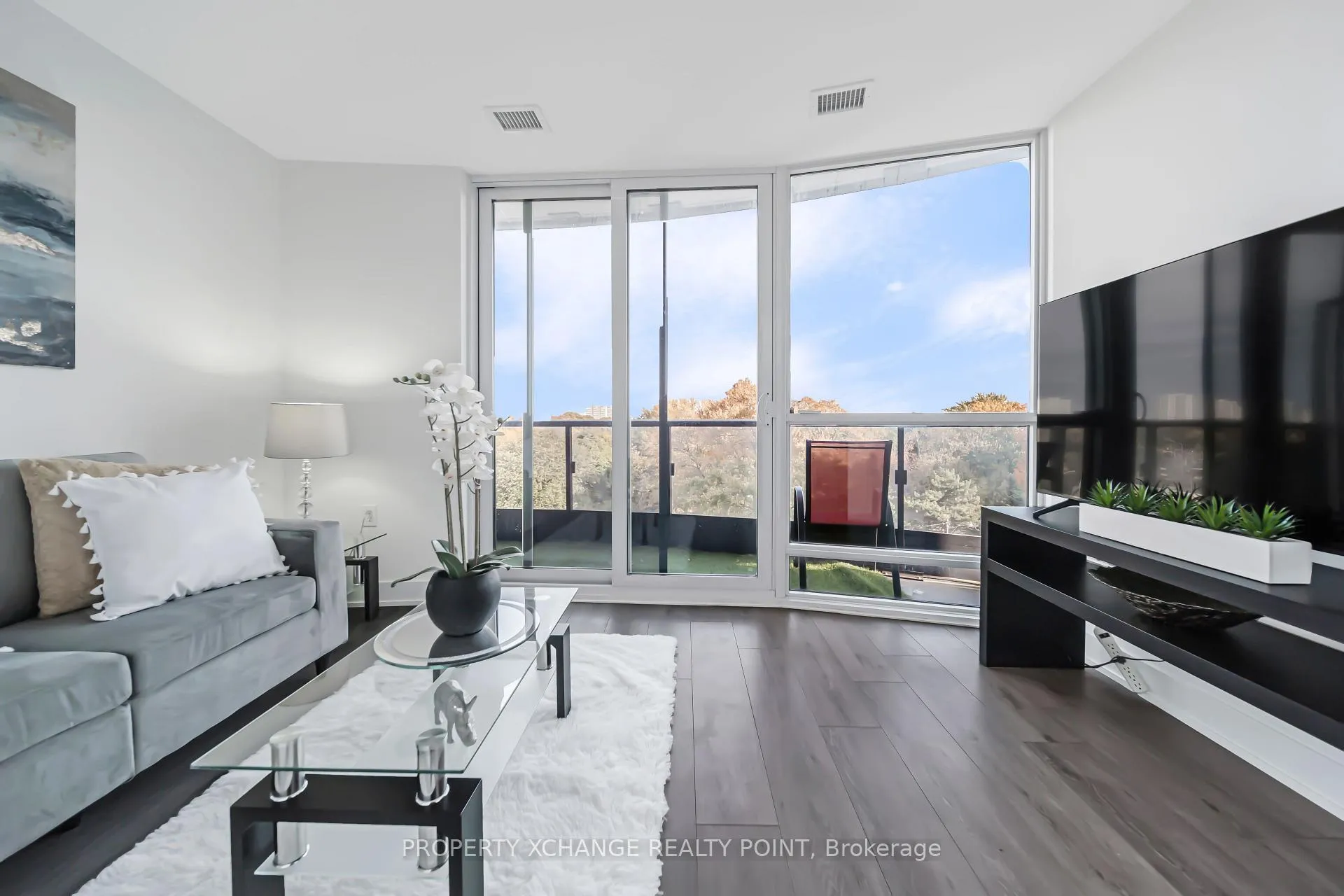 Photo 12 of Unit 518, 585 Bloor Street, Toronto, North St. James Town — HOMEH