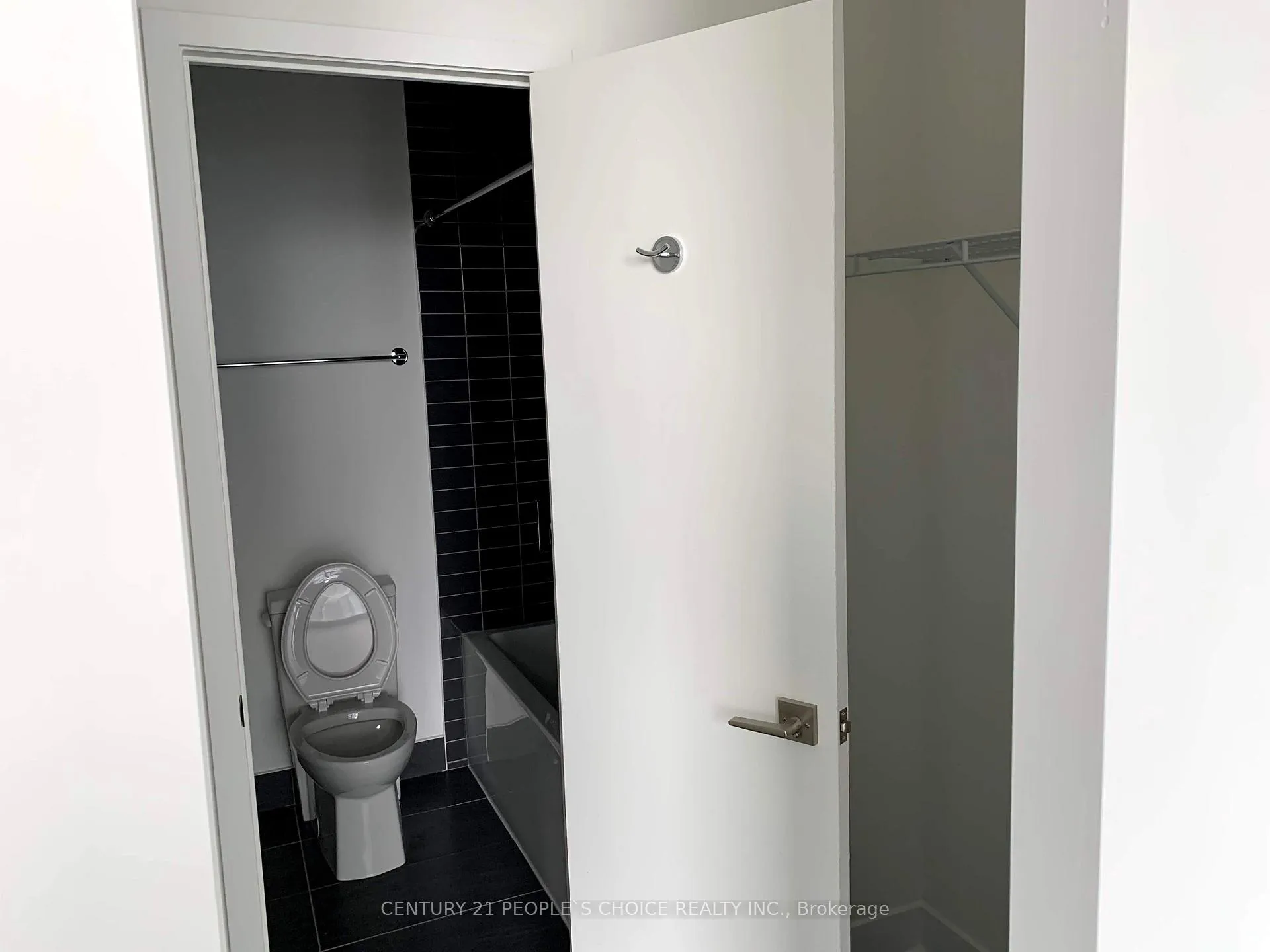 Photo 11 of Unit 508, 2916 Highway 7 Road, Vaughan, Concord — HOMEH