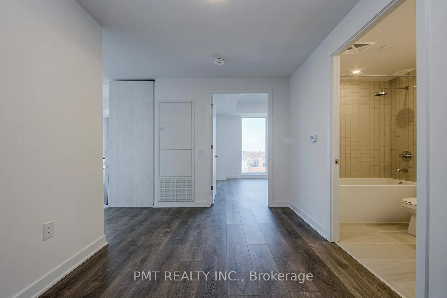 Photo 13 of Unit 809, 130 River Street, Toronto, Regent Park — HOMEH