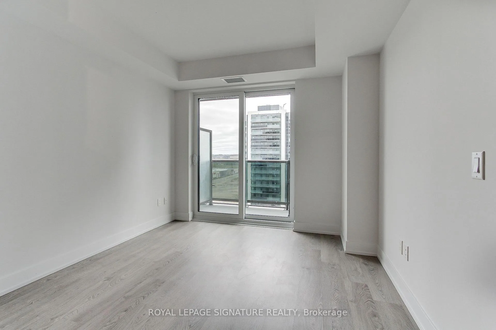 Photo 20 of Unit 1413, 2550 Simcoe Street N, Oshawa, Windfields — HOMEH