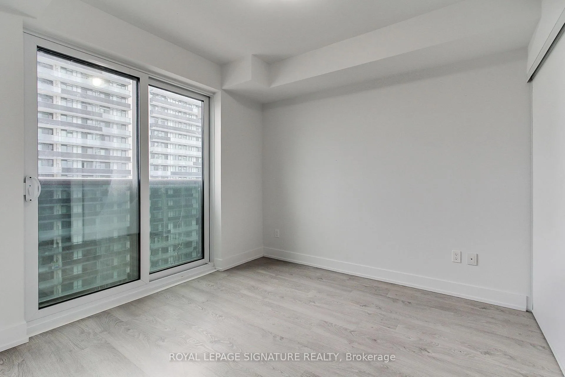 Photo 24 of Unit 1413, 2550 Simcoe Street N, Oshawa, Windfields — HOMEH
