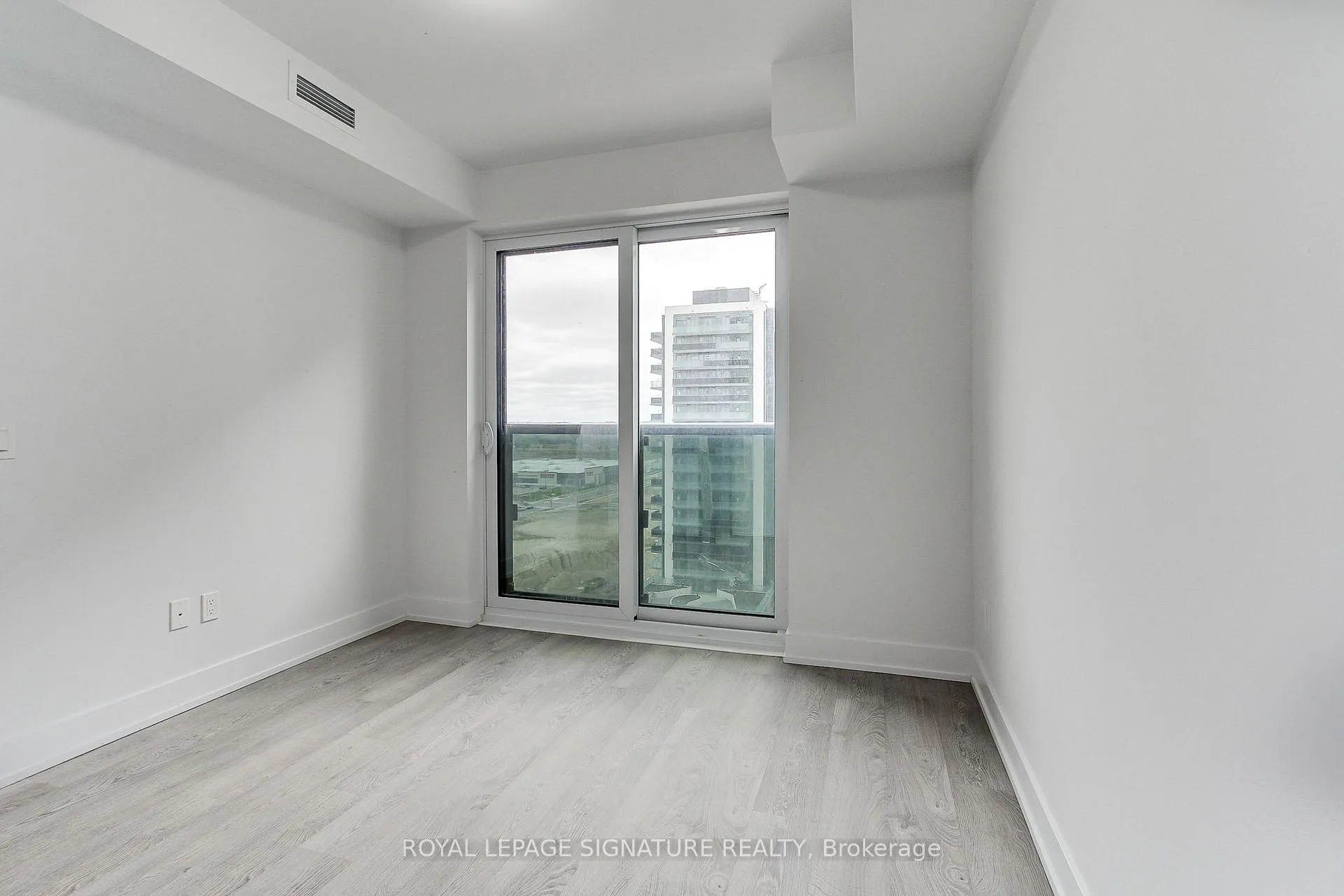Photo 25 of Unit 1413, 2550 Simcoe Street N, Oshawa, Windfields — HOMEH