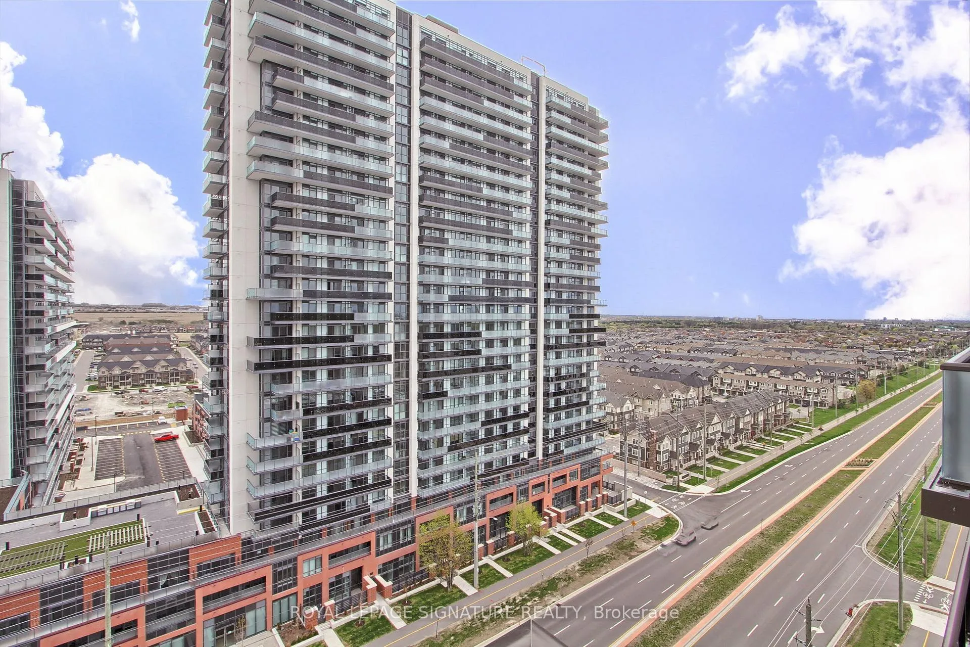 Photo 33 of Unit 1413, 2550 Simcoe Street N, Oshawa, Windfields — HOMEH
