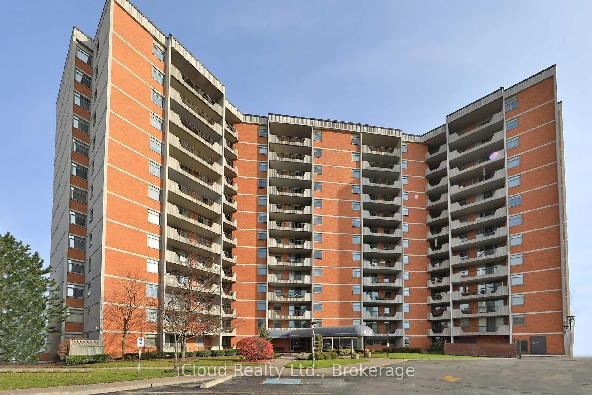 Photo 1 of Unit 307, 7811 Yonge Street, Markham, Thornhill — HOMEH