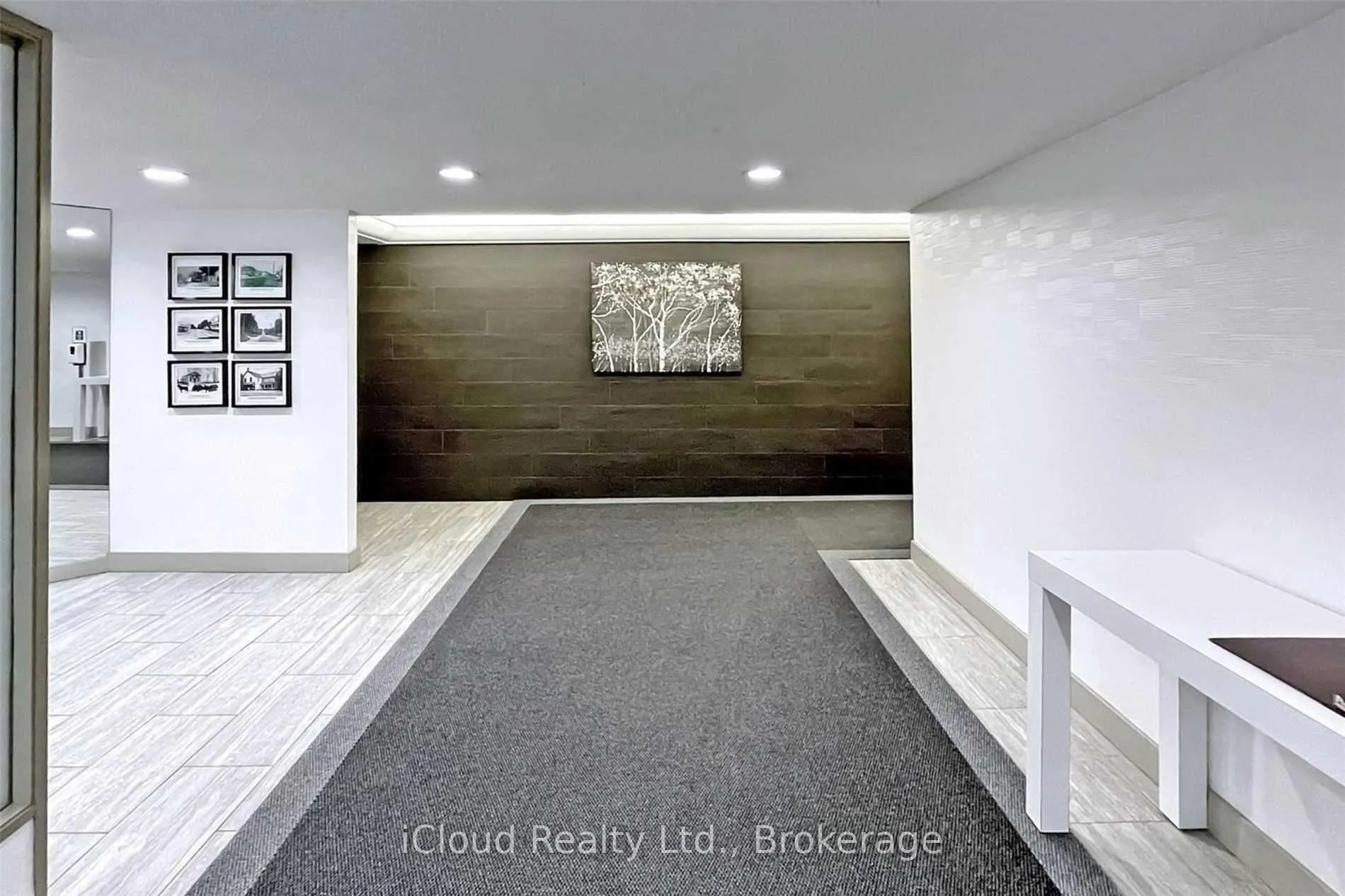Photo 3 of Unit 307, 7811 Yonge Street, Markham, Thornhill — HOMEH