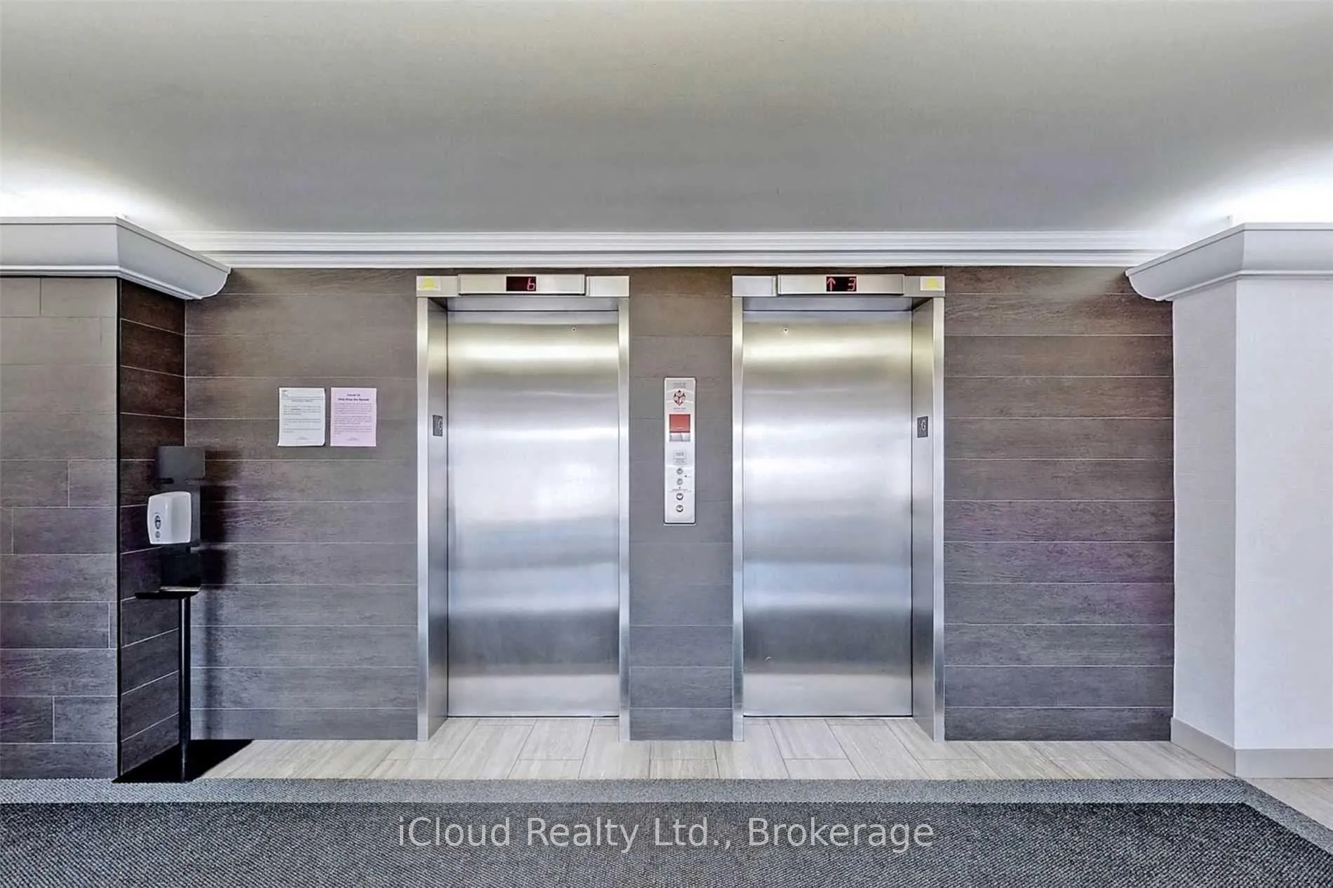 Photo 5 of Unit 307, 7811 Yonge Street, Markham, Thornhill — HOMEH