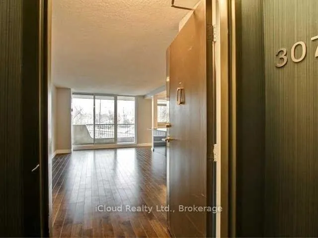 Photo 6 of Unit 307, 7811 Yonge Street, Markham, Thornhill — HOMEH