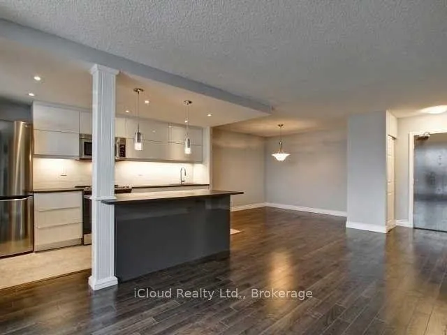 Photo 8 of Unit 307, 7811 Yonge Street, Markham, Thornhill — HOMEH