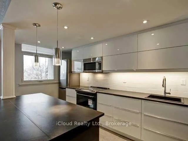 Photo 14 of Unit 307, 7811 Yonge Street, Markham, Thornhill — HOMEH