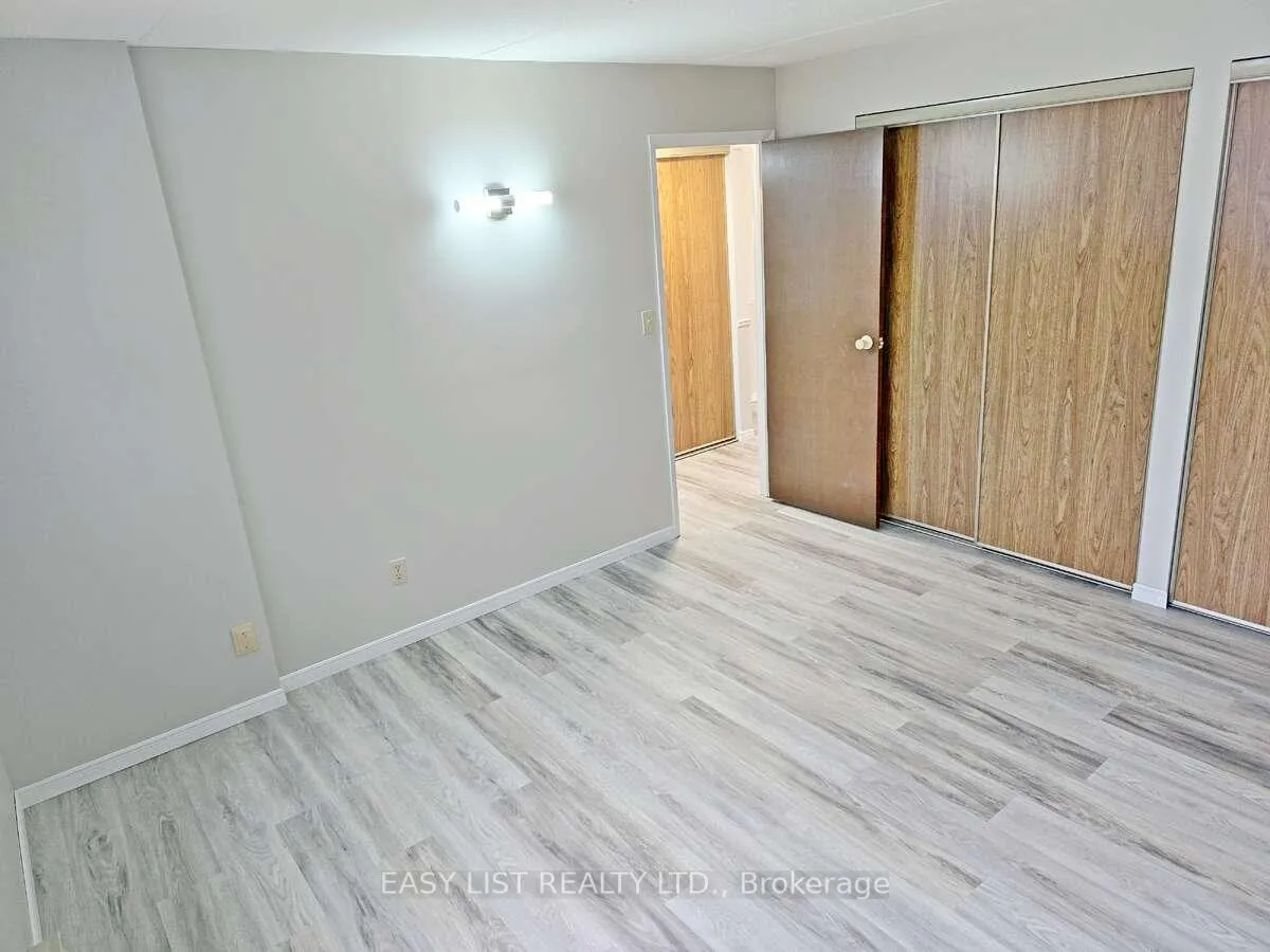Photo 8 of Unit 15, 45 Doverdoon Drive, Chatham-Kent, Chatham — HOMEH