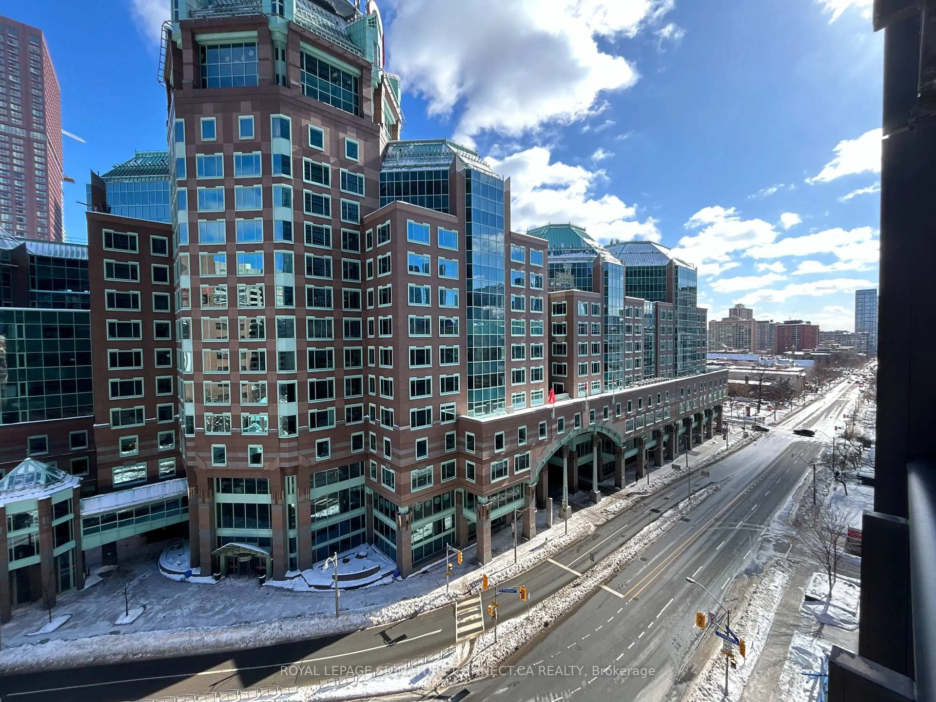 Photo 11 of Unit 1001, 110 Charles Street E, Toronto, Church-Yonge Corridor — HOMEH