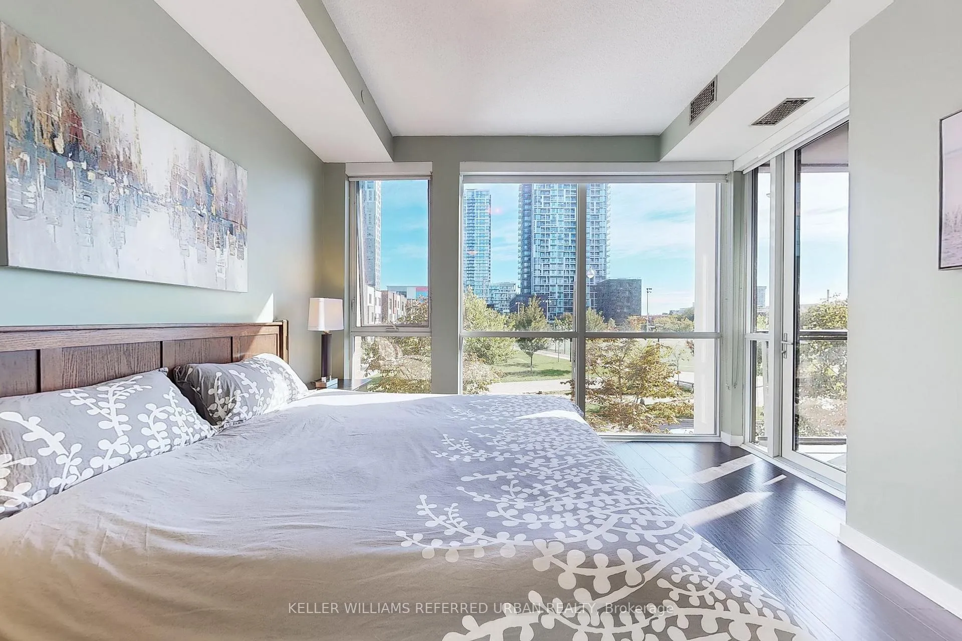 Photo 14 of 154 Sumach Street, Toronto, Regent Park — HOMEH