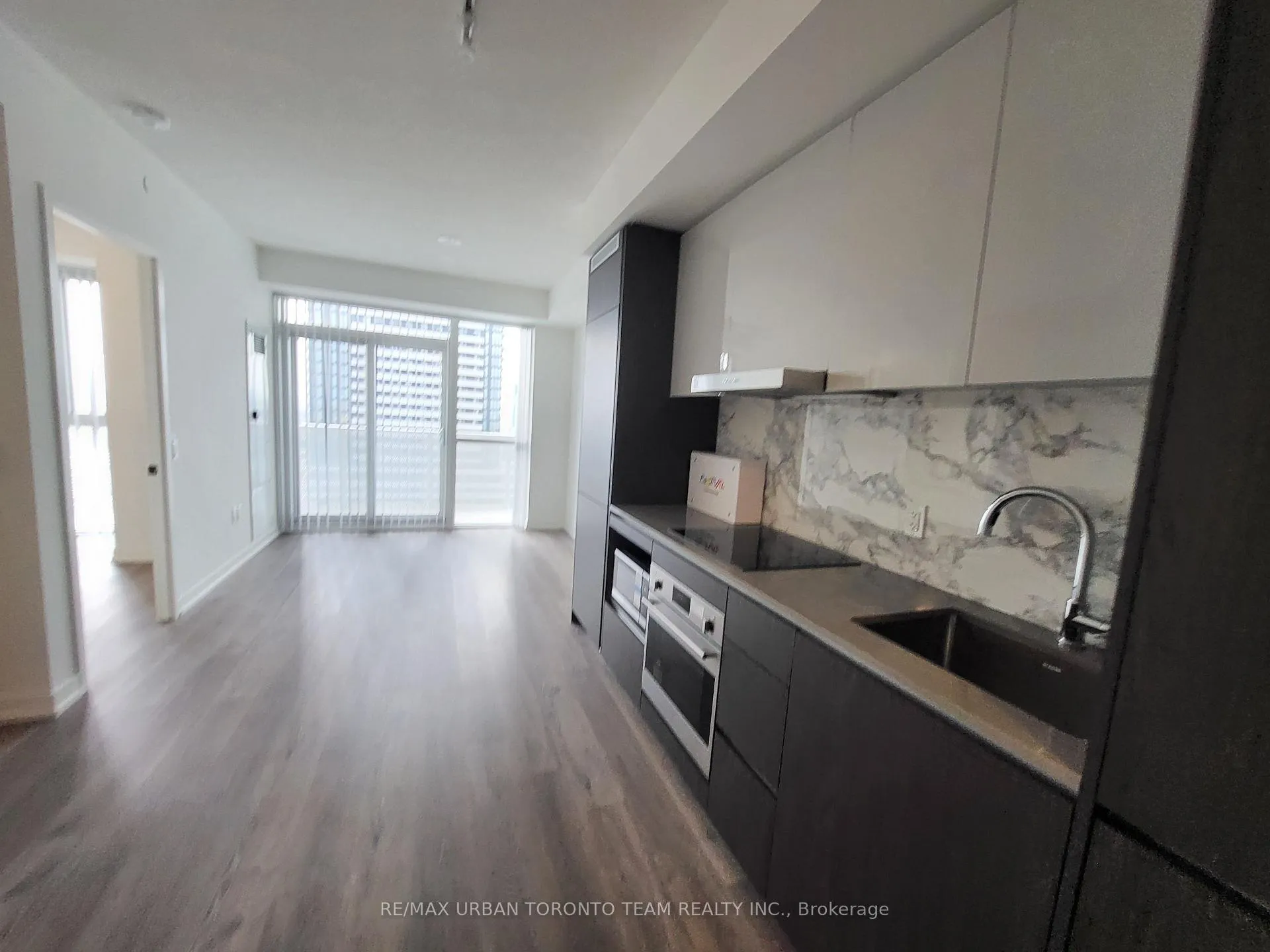 Photo 2 of Unit 1201, 28 Interchange Way, Vaughan, Vaughan Corporate Centre — HOMEH