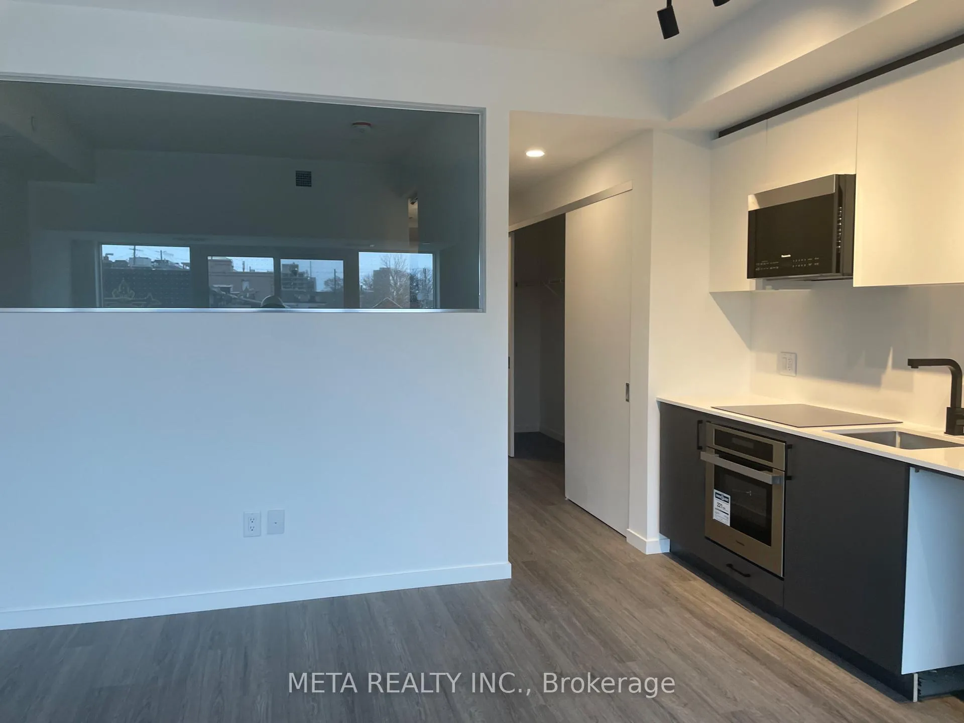 Photo 15 of Unit 213, 689 The Queensway, Etobicoke, Stonegate-Queensway — HOMEH