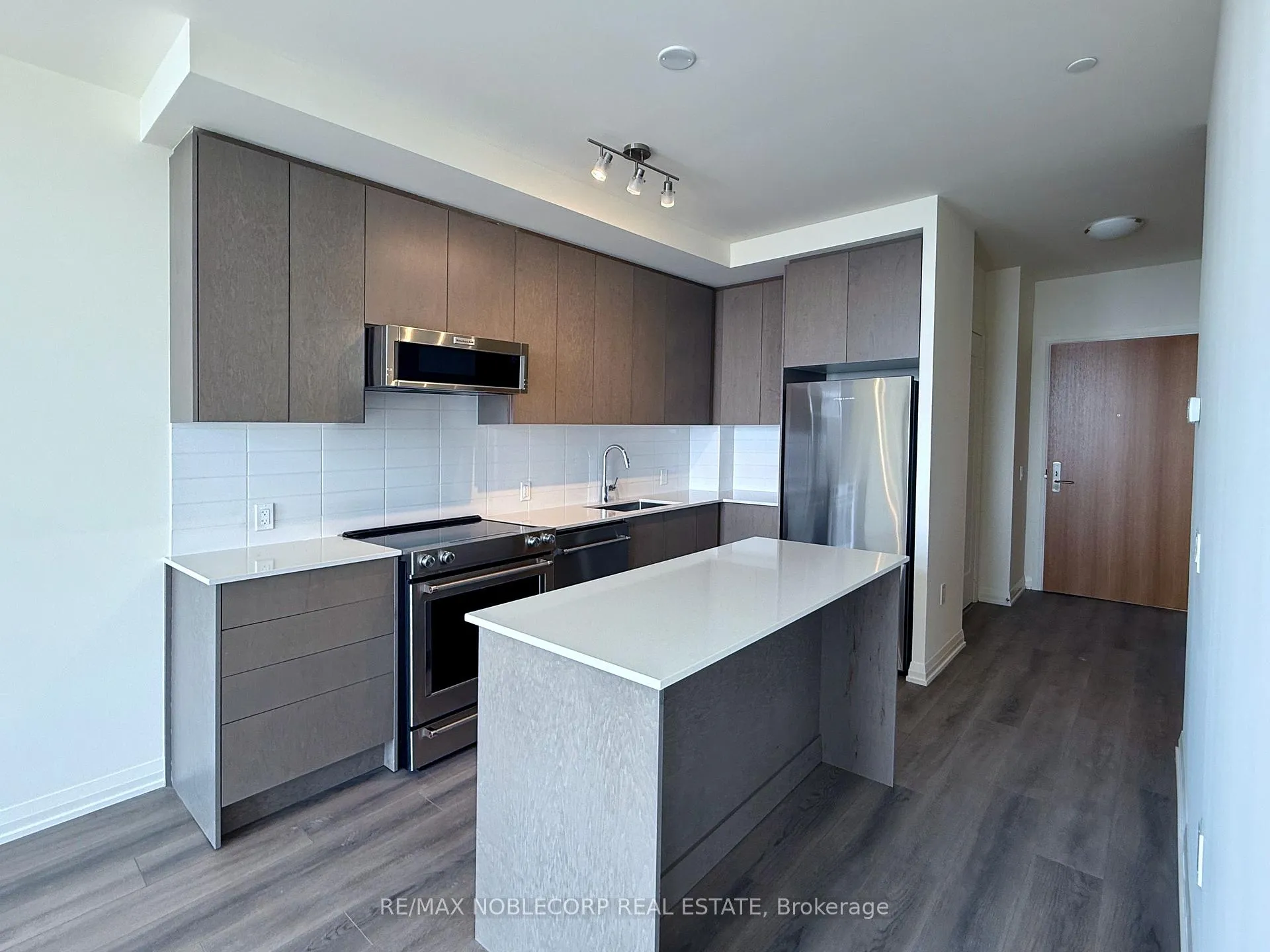 Photo 5 of Unit 2408, 8960 Jane Street, Vaughan, Concord — HOMEH