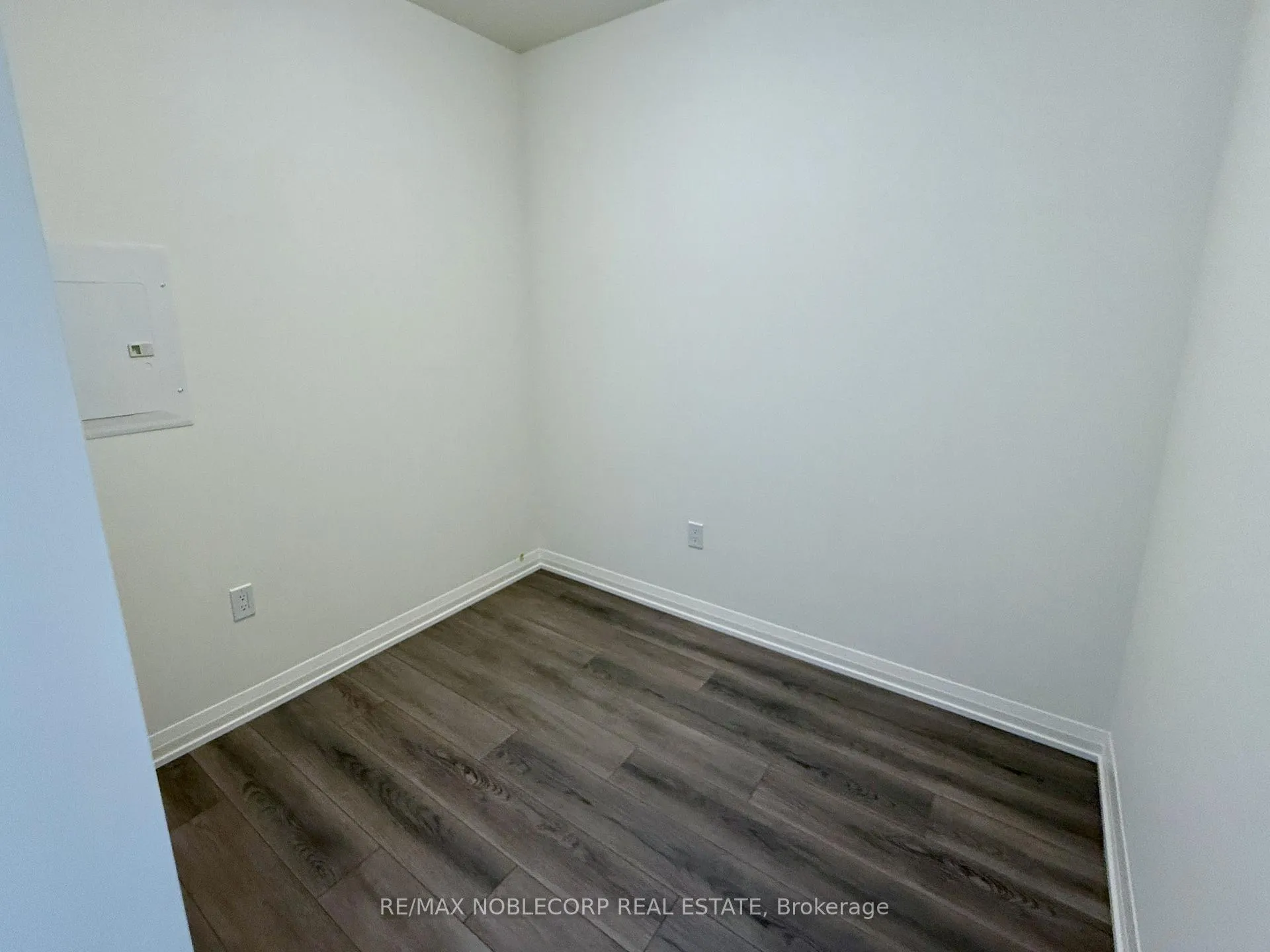 Photo 14 of Unit 2408, 8960 Jane Street, Vaughan, Concord — HOMEH