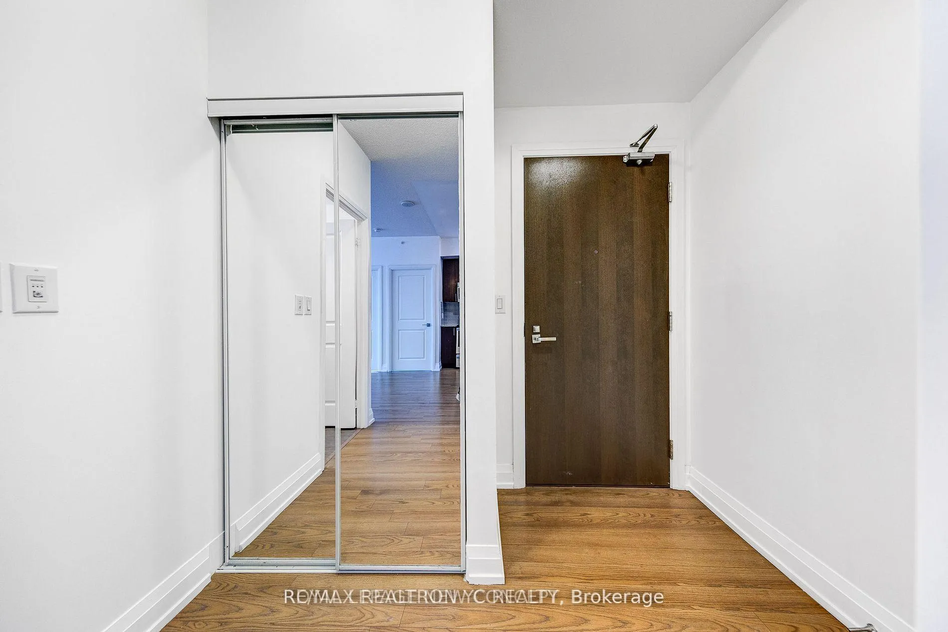 Photo 20 of Unit 2215, 7171 Yonge Street, Markham, Thornhill — HOMEH
