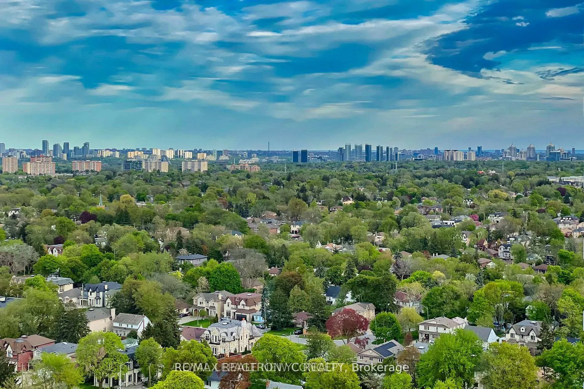 Photo 21 of Unit 2215, 7171 Yonge Street, Markham, Thornhill — HOMEH