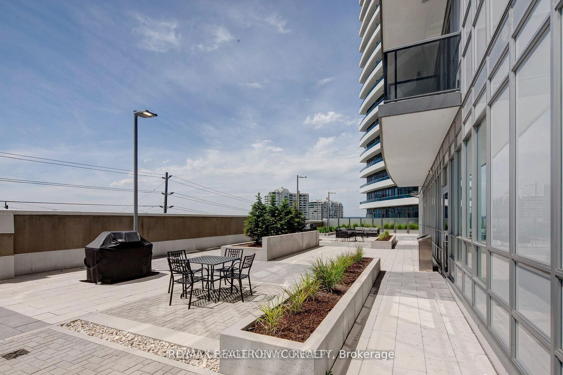 Photo 24 of Unit 2215, 7171 Yonge Street, Markham, Thornhill — HOMEH