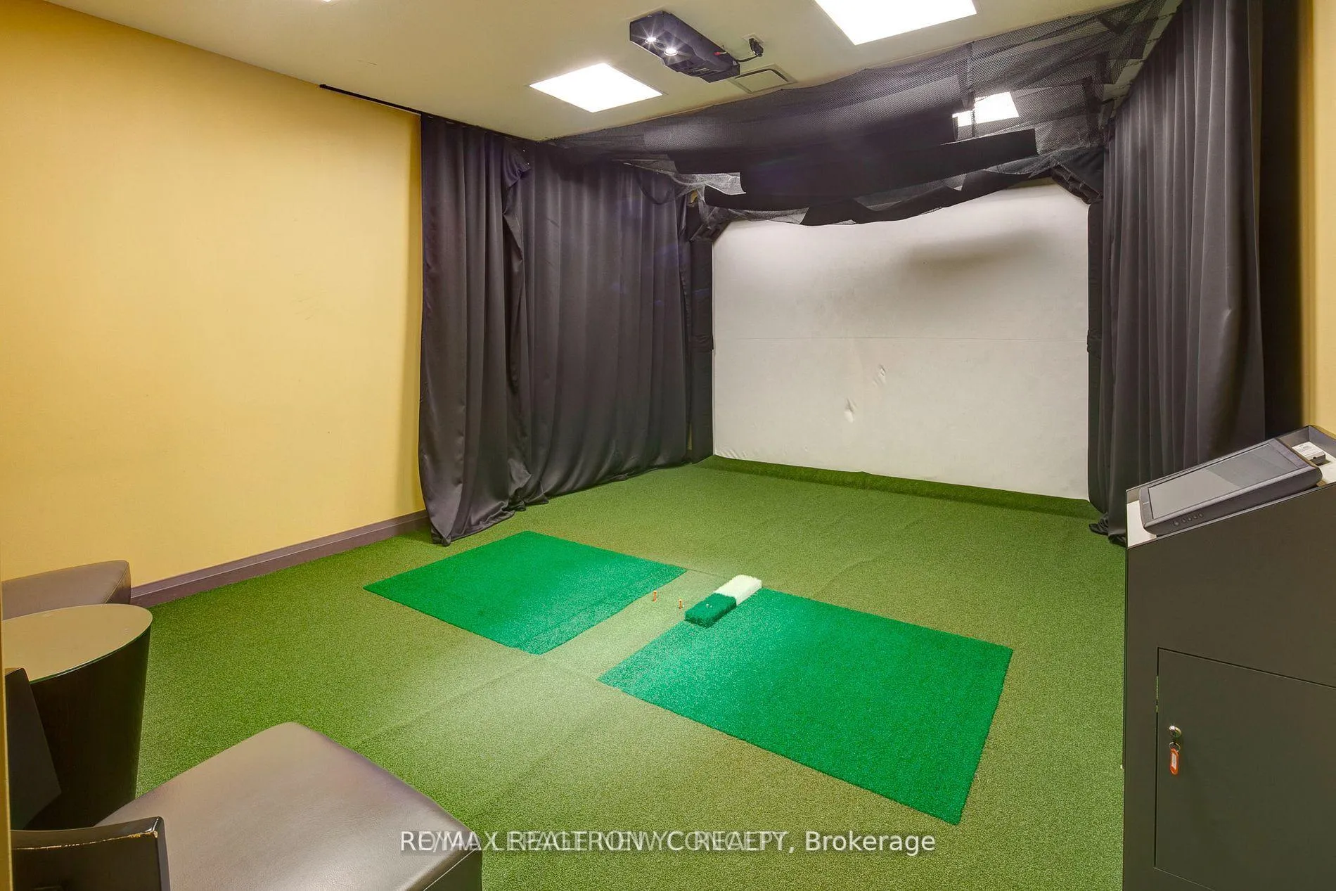 Photo 26 of Unit 2215, 7171 Yonge Street, Markham, Thornhill — HOMEH