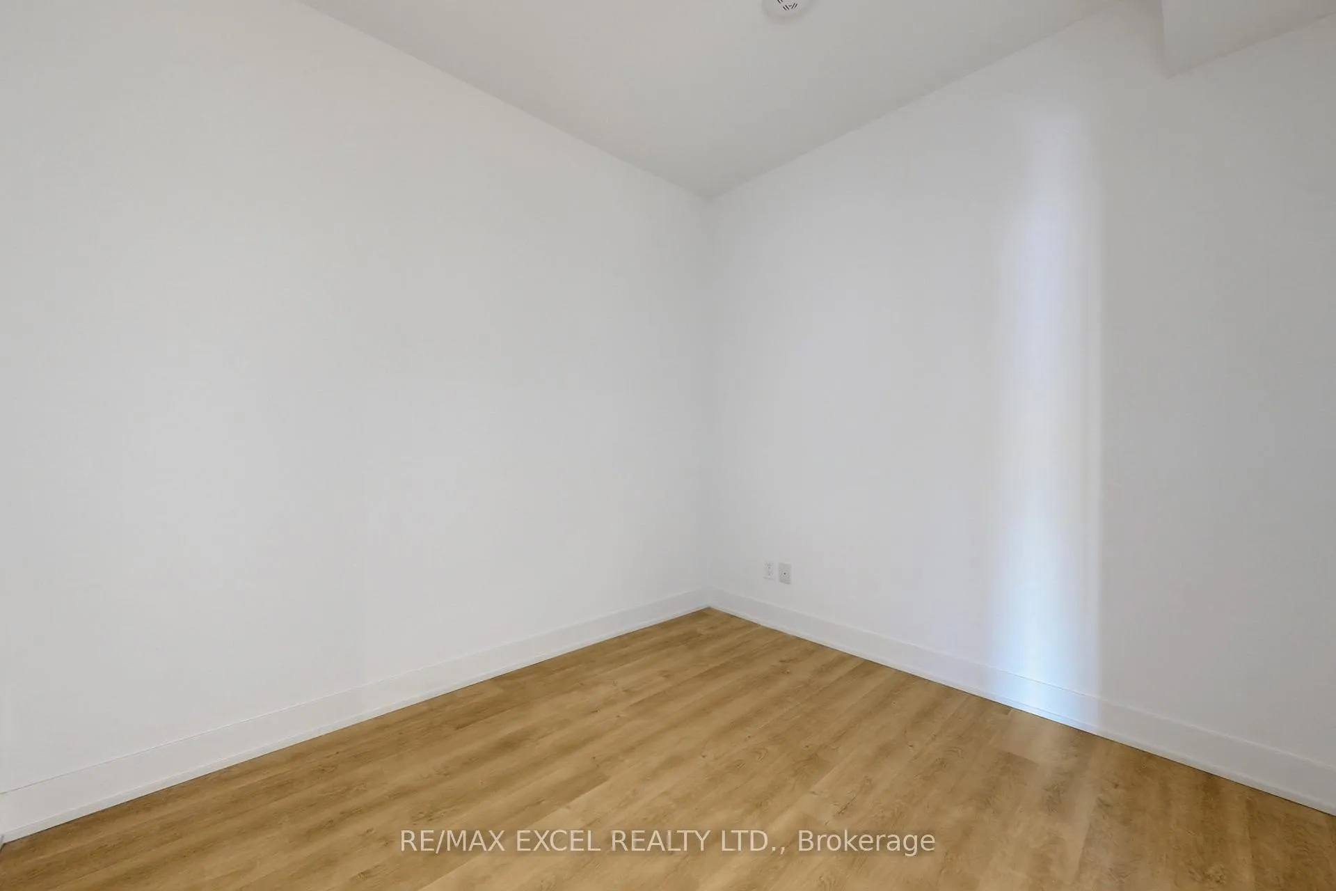 Photo 20 of Unit 910, 38 Andre De Grasse Street, Markham, Unionville — HOMEH