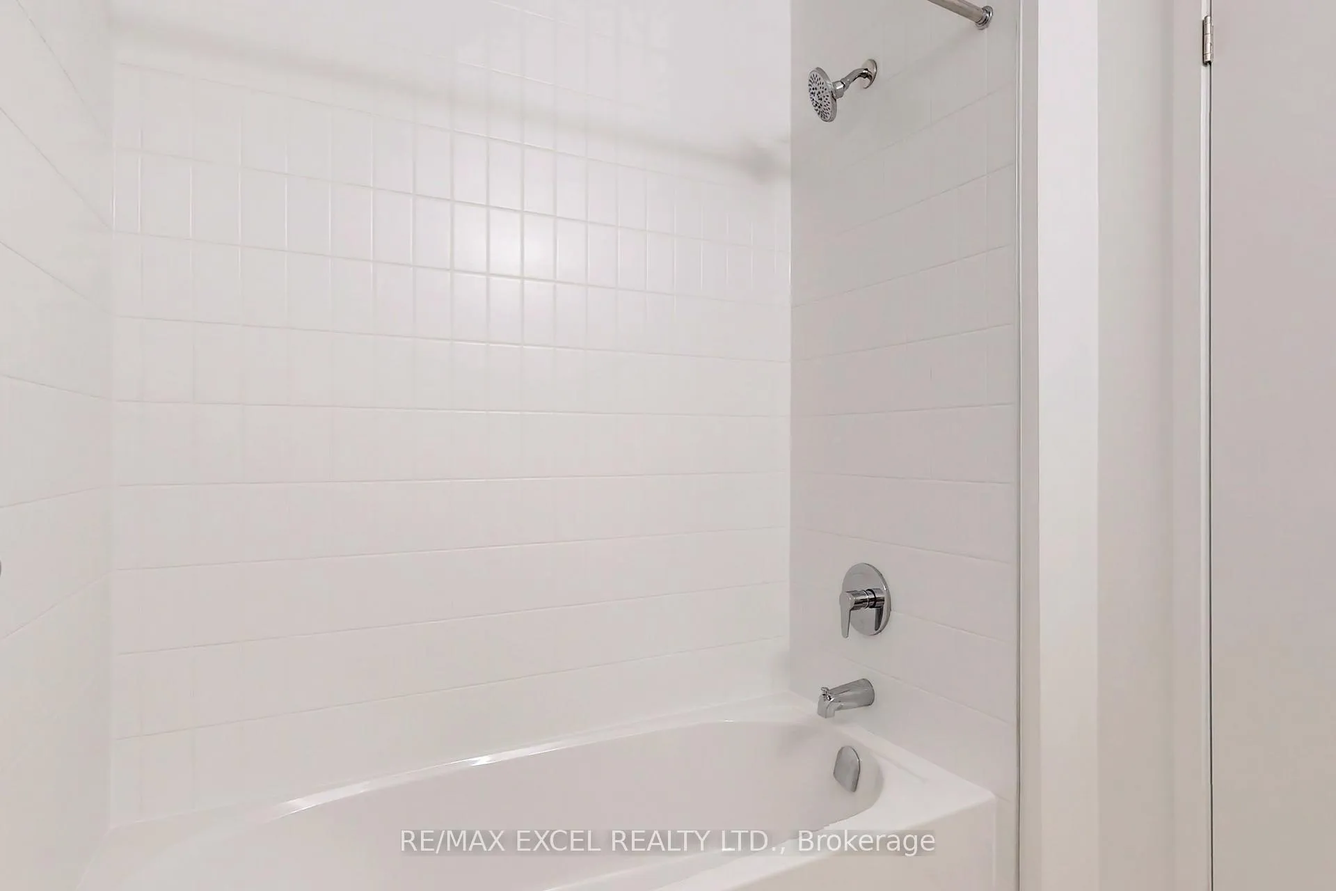 Photo 24 of Unit 910, 38 Andre De Grasse Street, Markham, Unionville — HOMEH