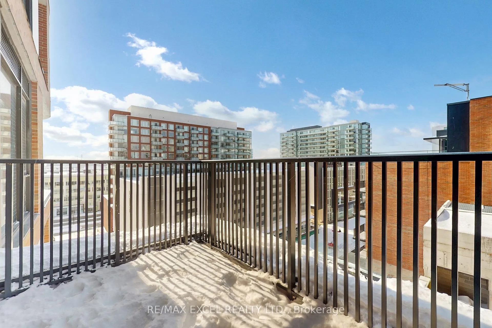 Photo 30 of Unit 910, 38 Andre De Grasse Street, Markham, Unionville — HOMEH