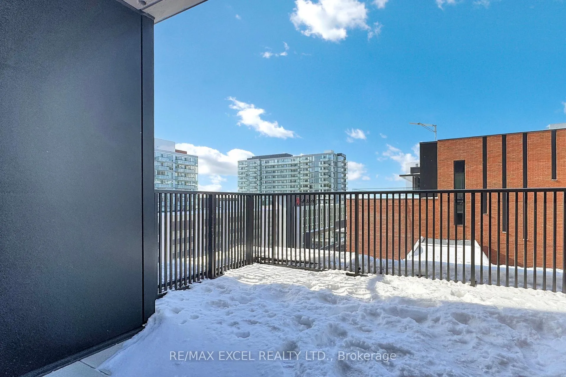 Photo 31 of Unit 910, 38 Andre De Grasse Street, Markham, Unionville — HOMEH