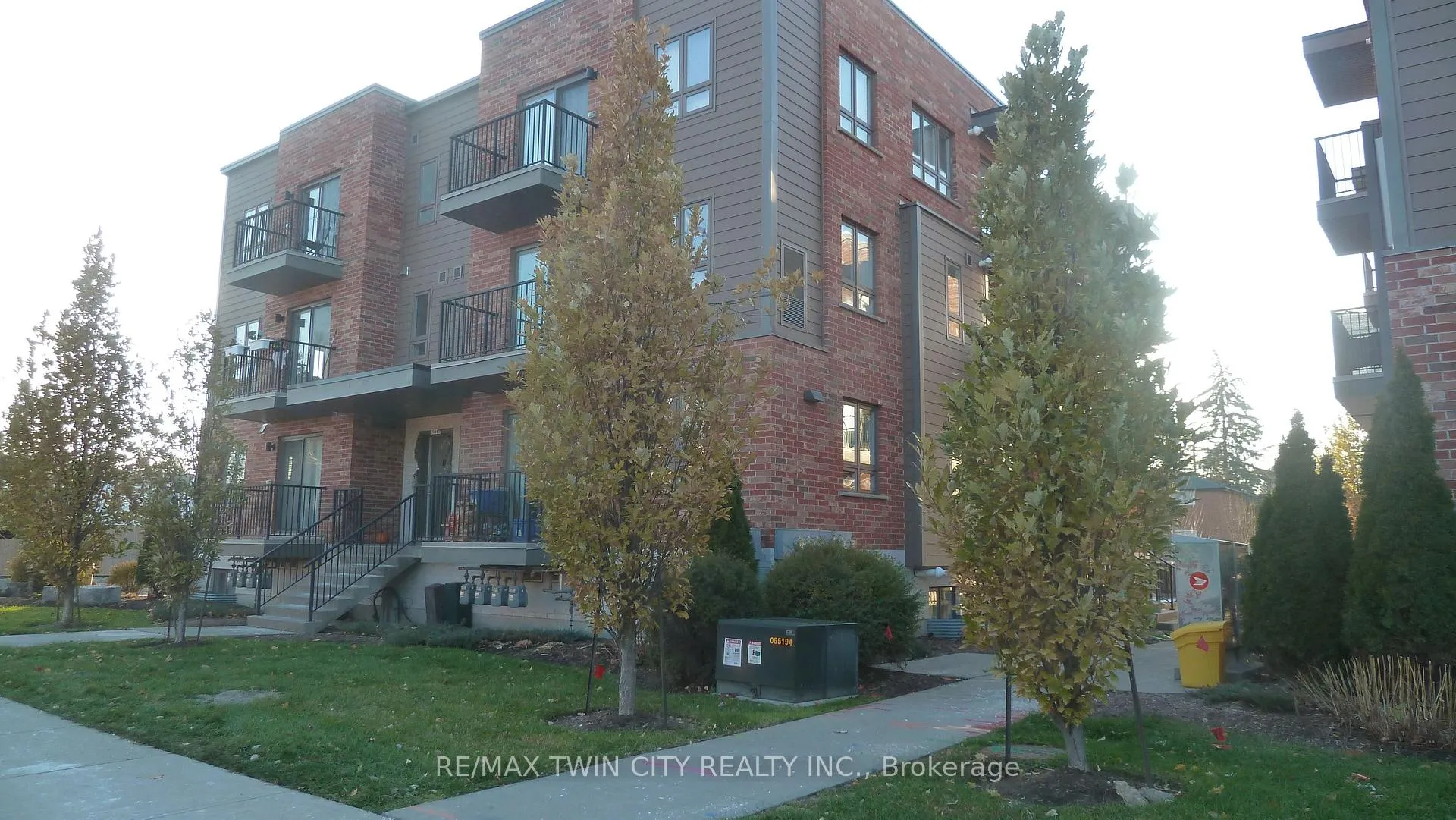 Photo 1 of Unit B4, 361 Lancaster Street W, Kitchener, Fairfield — HOMEH