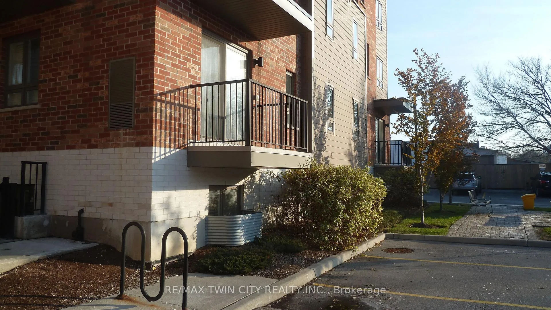 Photo 3 of Unit B4, 361 Lancaster Street W, Kitchener, Fairfield — HOMEH