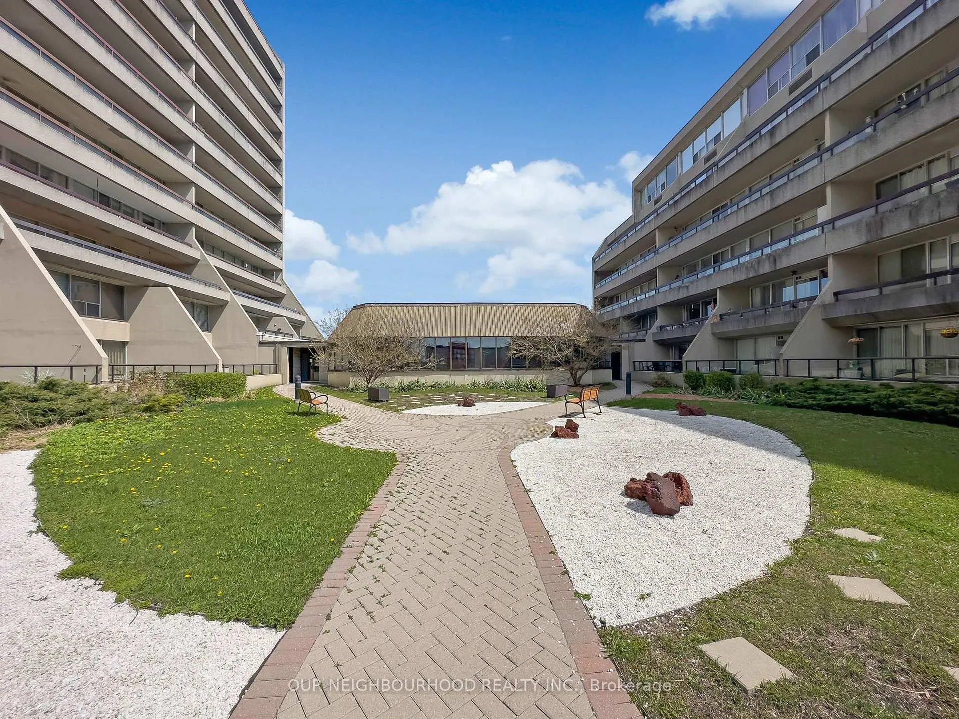 Photo 3 of Unit 419, 50 Richmond Street E, Oshawa, O'Neill — HOMEH