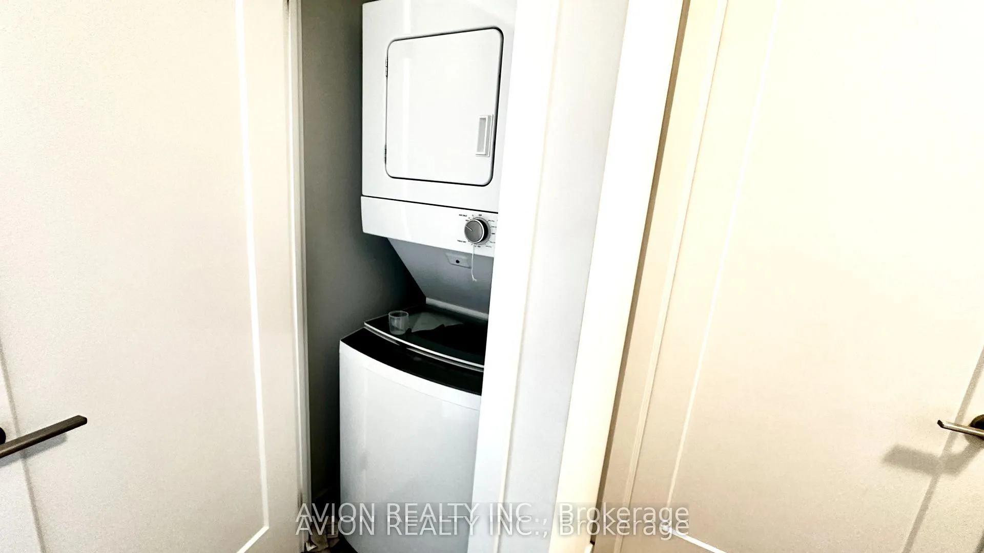 Photo 11 of Unit 1620, 2550 Simcoe Street N, Oshawa, Windfields — HOMEH