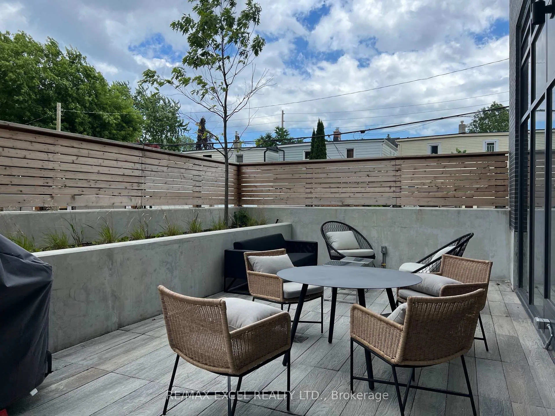 Photo 5 of Unit 215, 2369 Danforth Avenue, Toronto, East End-Danforth — HOMEH