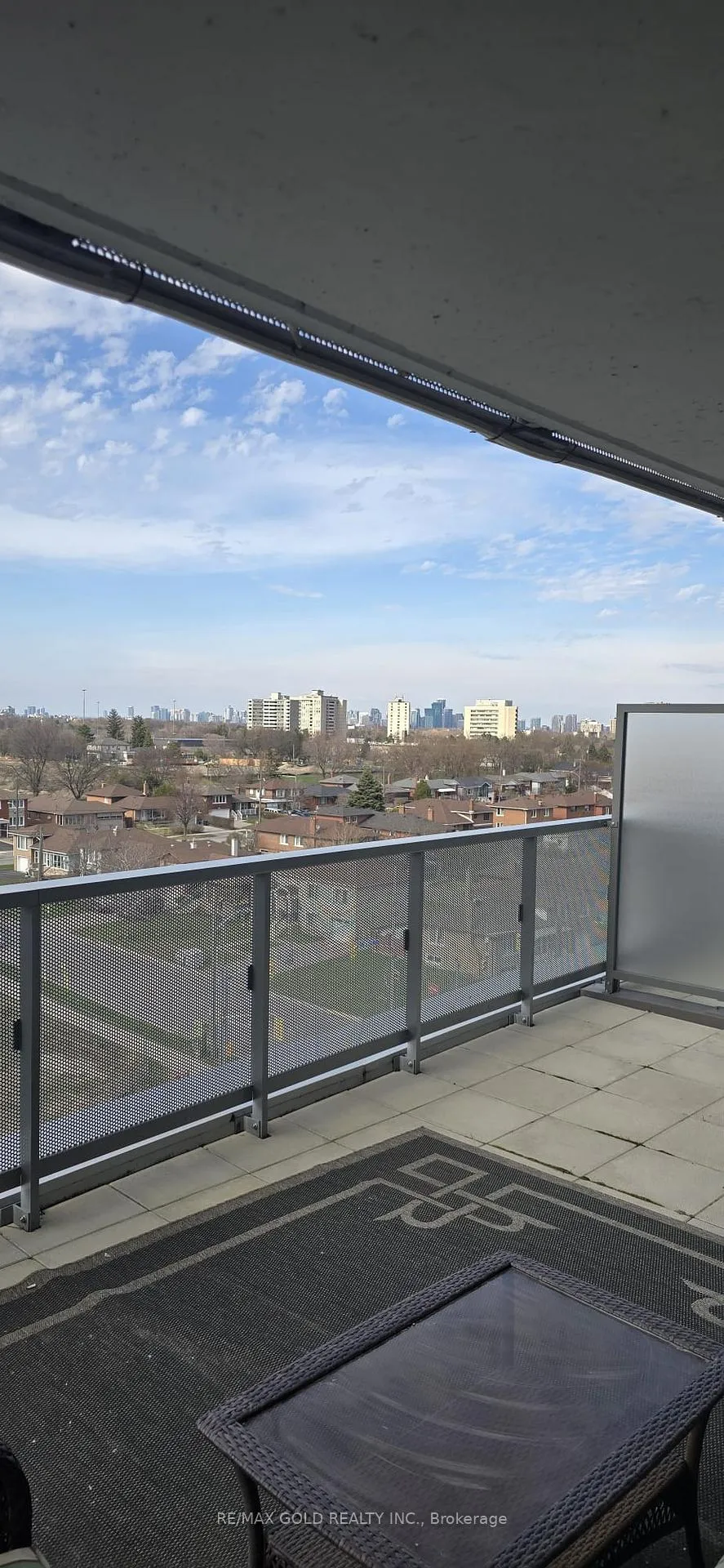 Photo 5 of Unit 810, 120 Varna Drive S, Toronto, Englemount-Lawrence — HOMEH
