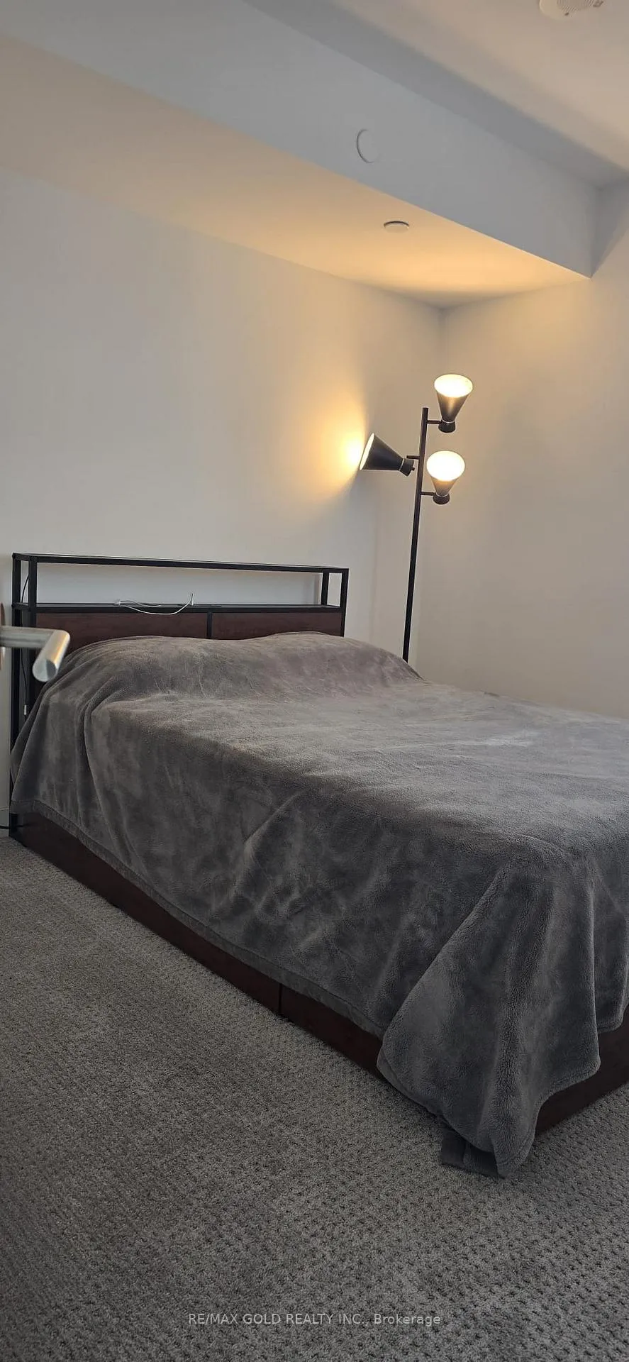 Photo 9 of Unit 810, 120 Varna Drive S, Toronto, Englemount-Lawrence — HOMEH