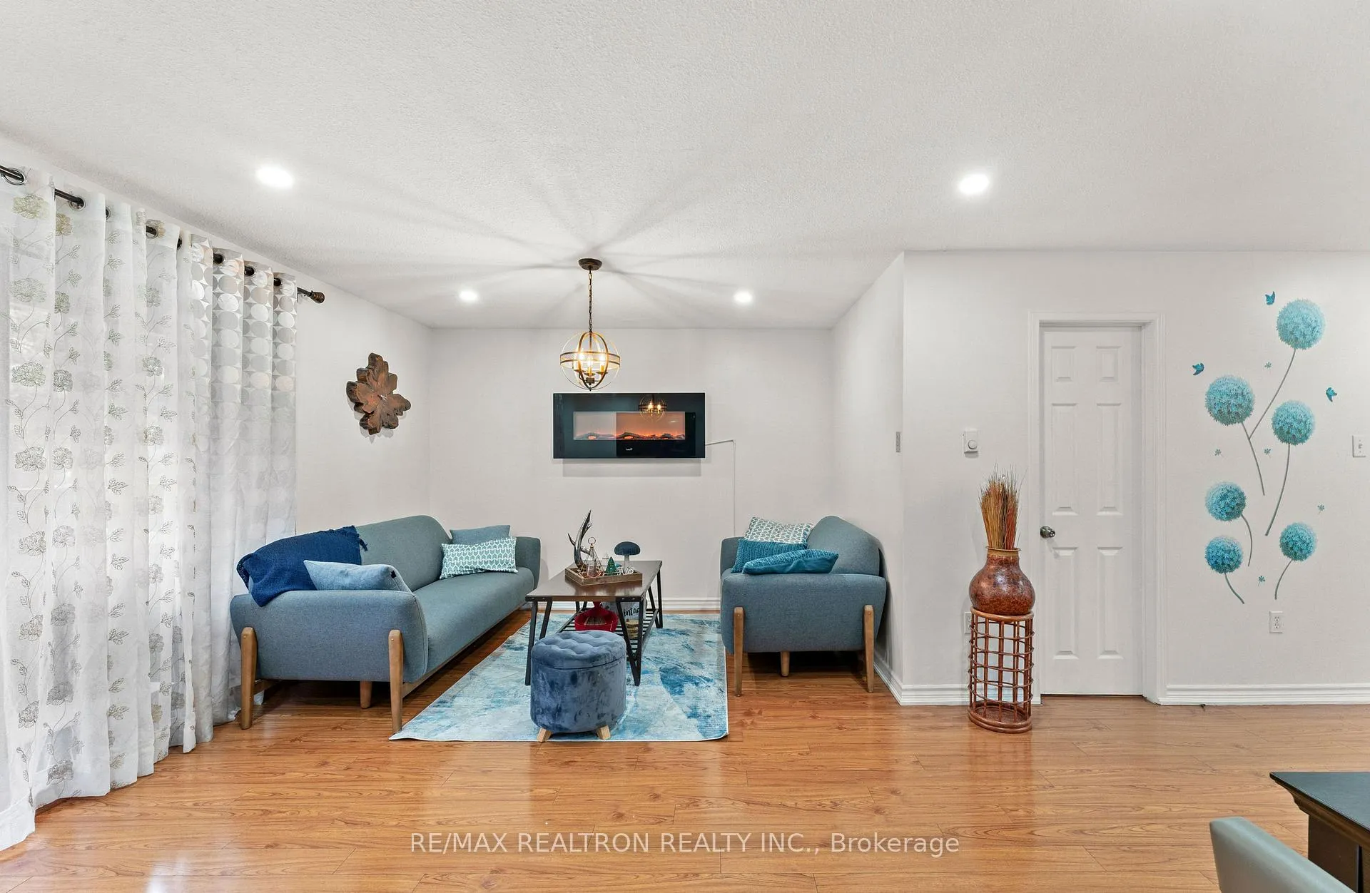 Photo 8 of Unit 28, 91 Muir Drive E, Scarborough, Scarborough Village — HOMEH