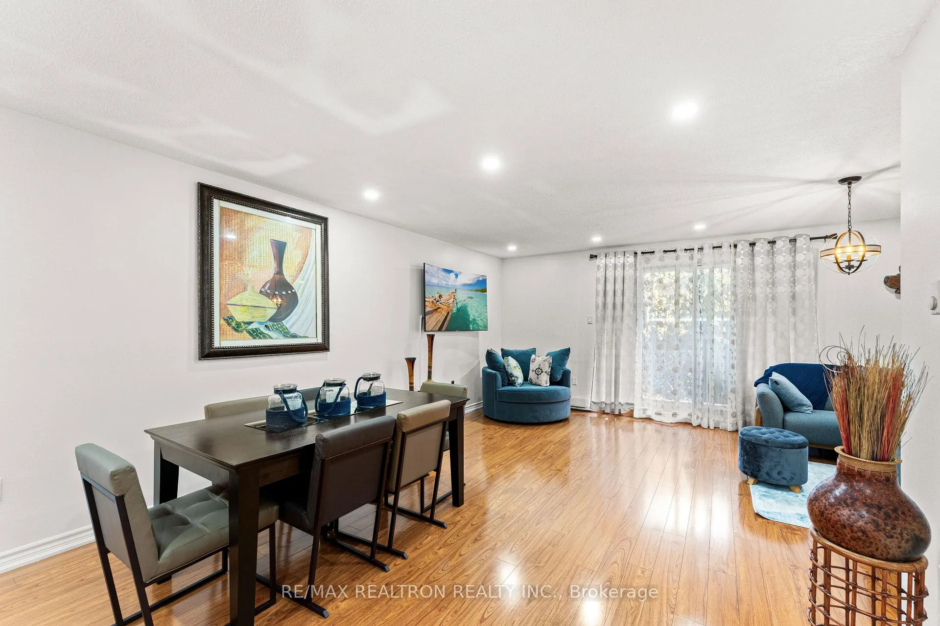 Photo 11 of Unit 28, 91 Muir Drive E, Scarborough, Scarborough Village — HOMEH