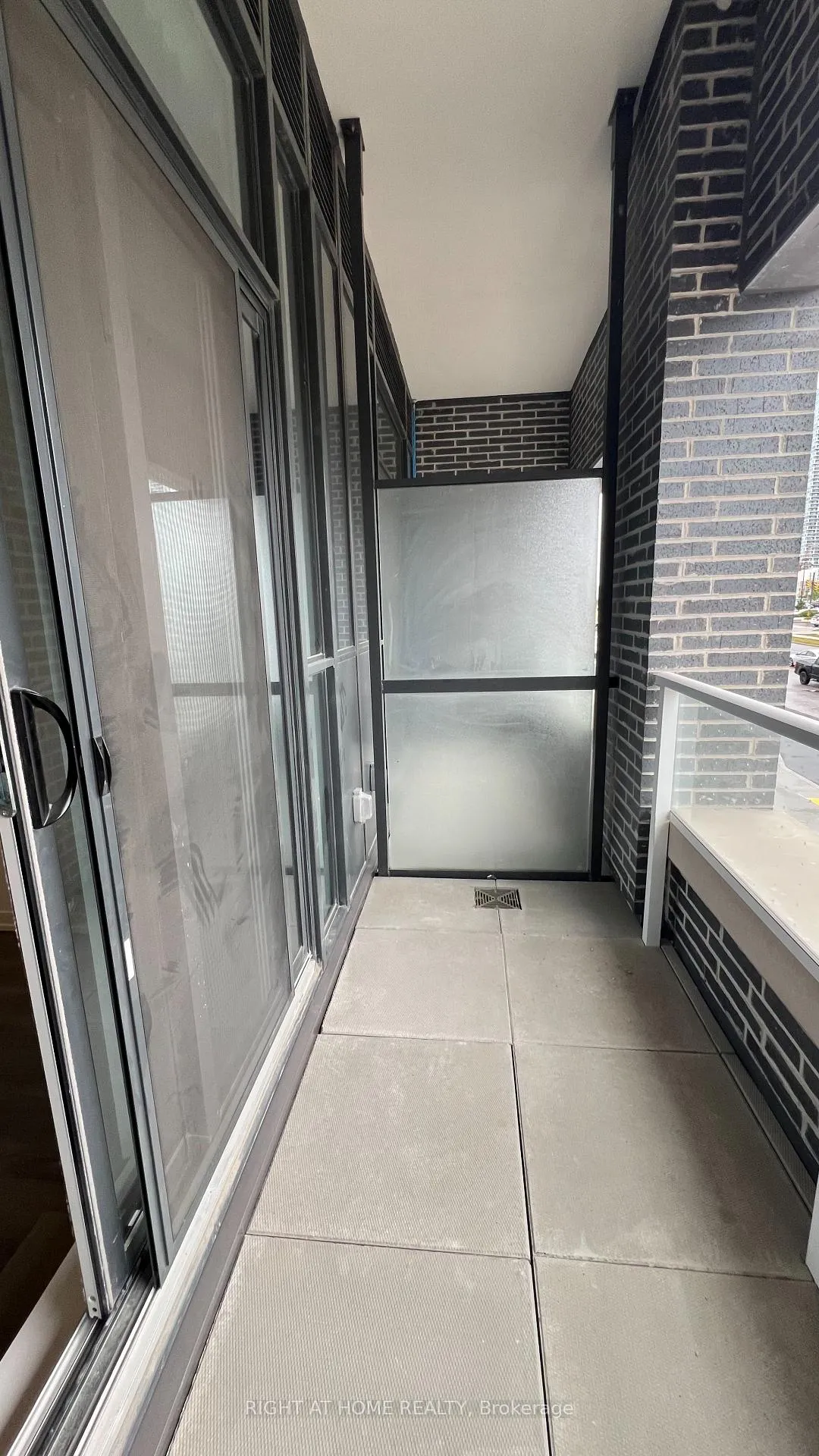 Photo 10 of Unit 202, 28 Interchange Way, Vaughan, Vaughan Corporate Centre — HOMEH