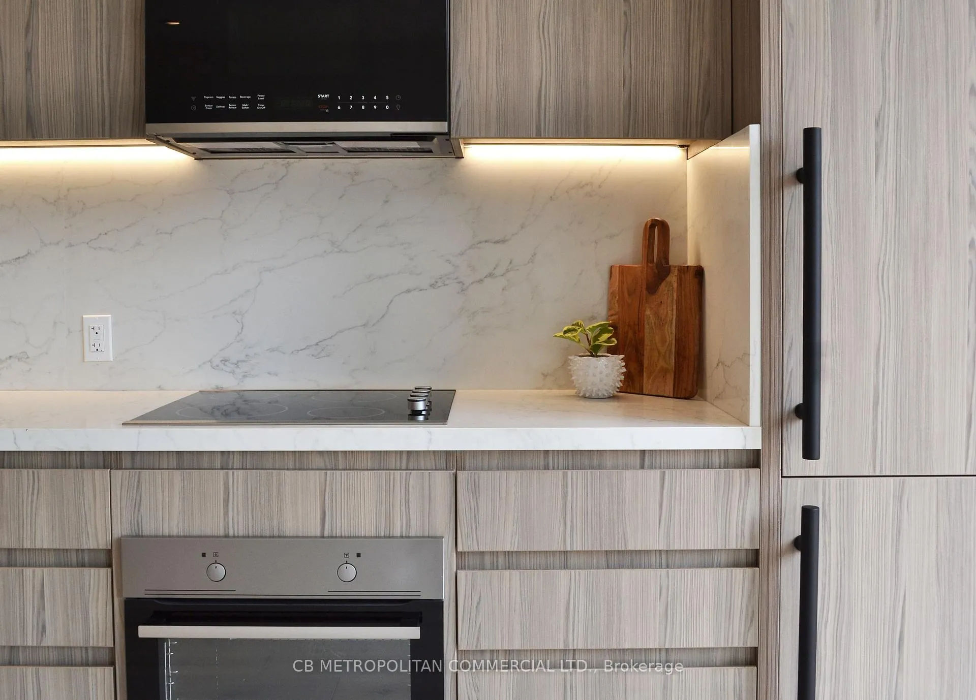 Photo 5 of Unit 305, 778 Queen Street E, Toronto, South Riverdale — HOMEH
