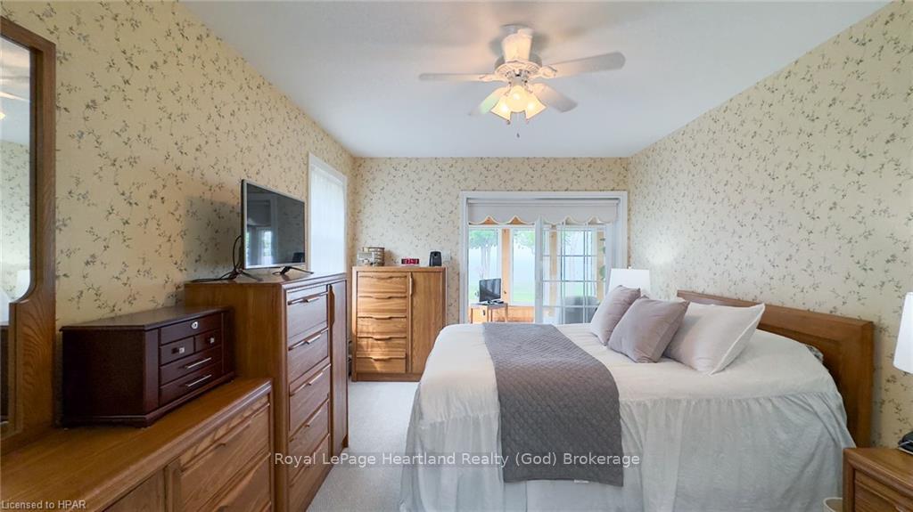 Photo 14 of 301 Bethune Crescent, Goderich, Goderich (Town) — HOMEH