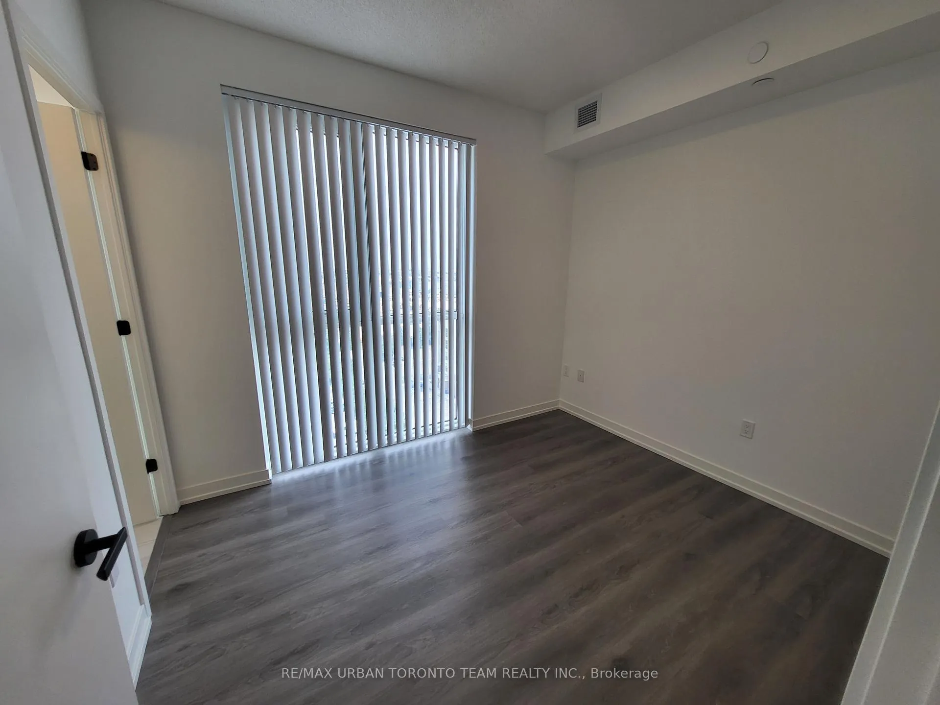 Photo 7 of Unit 1110, 28 Interchange Way, Vaughan, Vaughan Corporate Centre — HOMEH