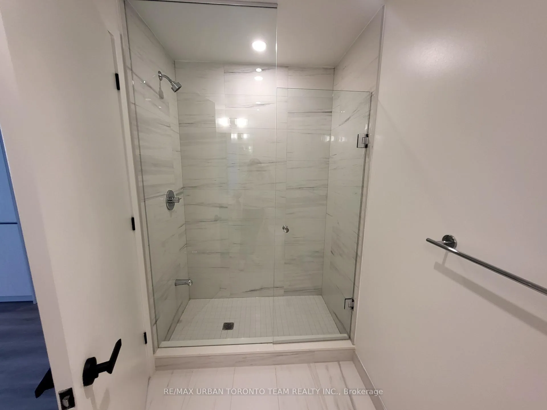 Photo 9 of Unit 1110, 28 Interchange Way, Vaughan, Vaughan Corporate Centre — HOMEH