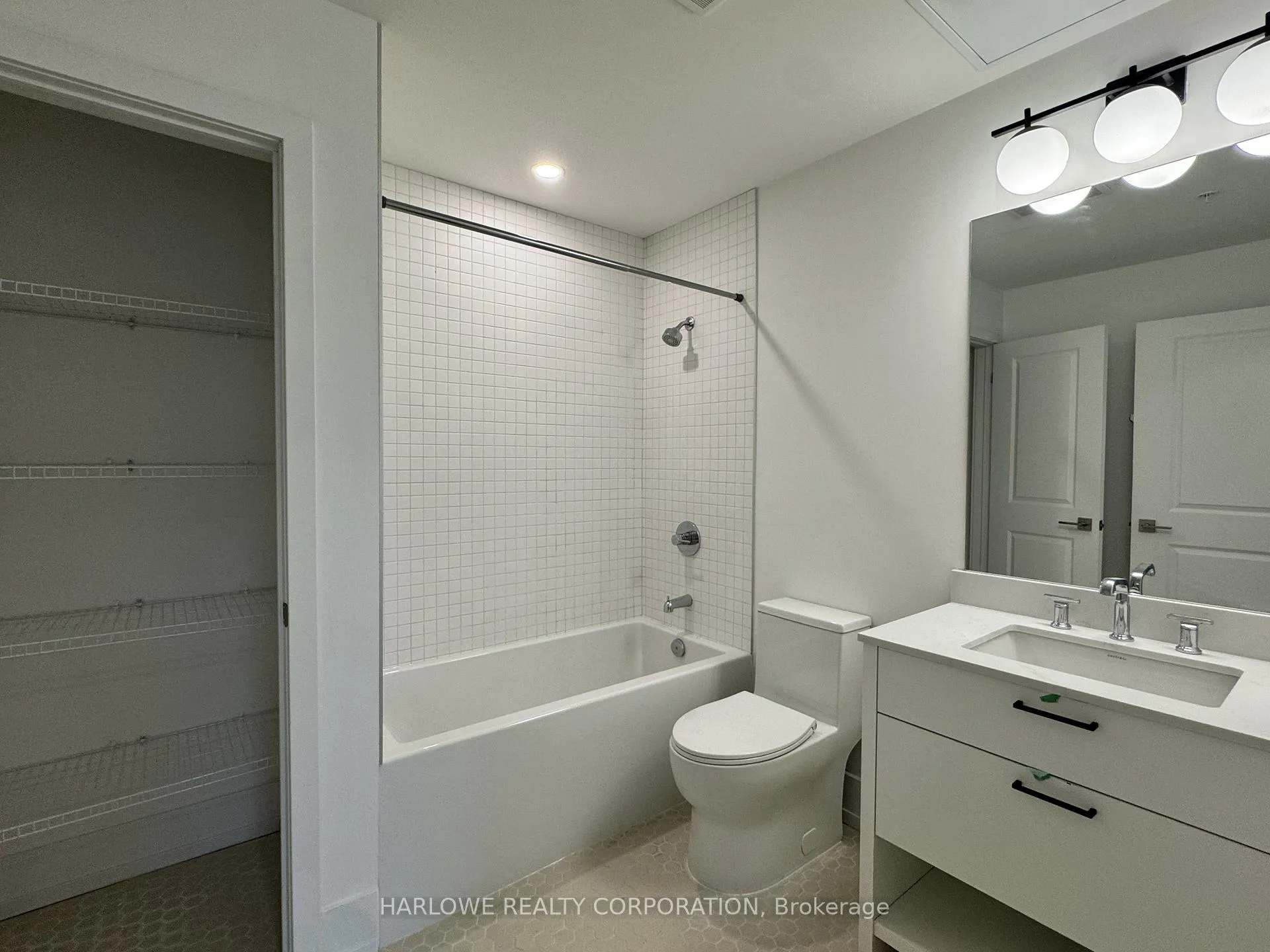Photo 7 of Unit 509, 206 King Street W, Hamilton, Central — HOMEH