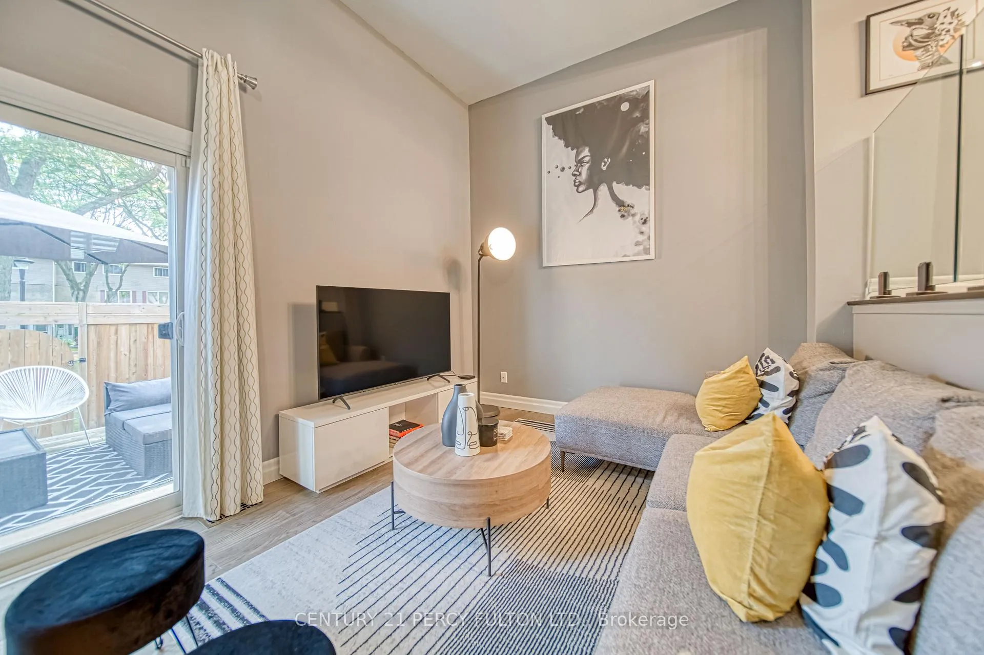Photo 8 of Unit 43, 1133 Ritson Road N, Oshawa, Centennial — HOMEH