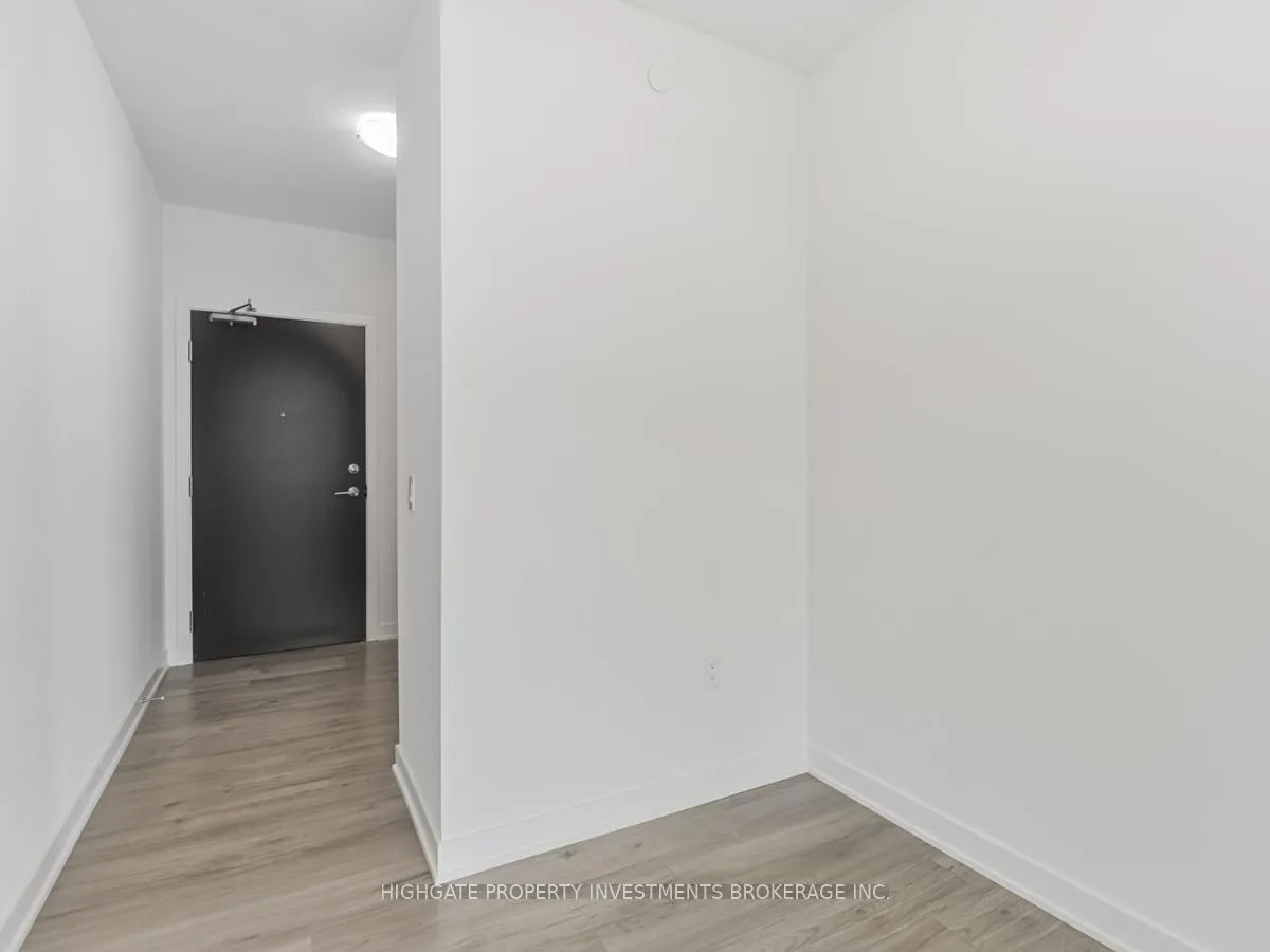 Photo 6 of Unit 1508, 60 Honeycrisp Crescent, Vaughan, Vaughan Corporate Centre — HOMEH