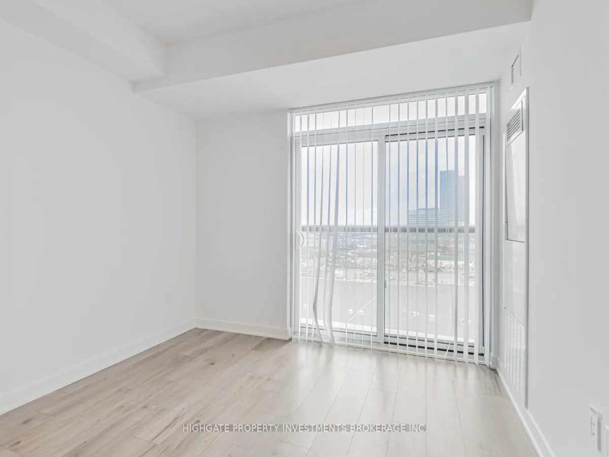 Photo 15 of Unit 1508, 60 Honeycrisp Crescent, Vaughan, Vaughan Corporate Centre — HOMEH