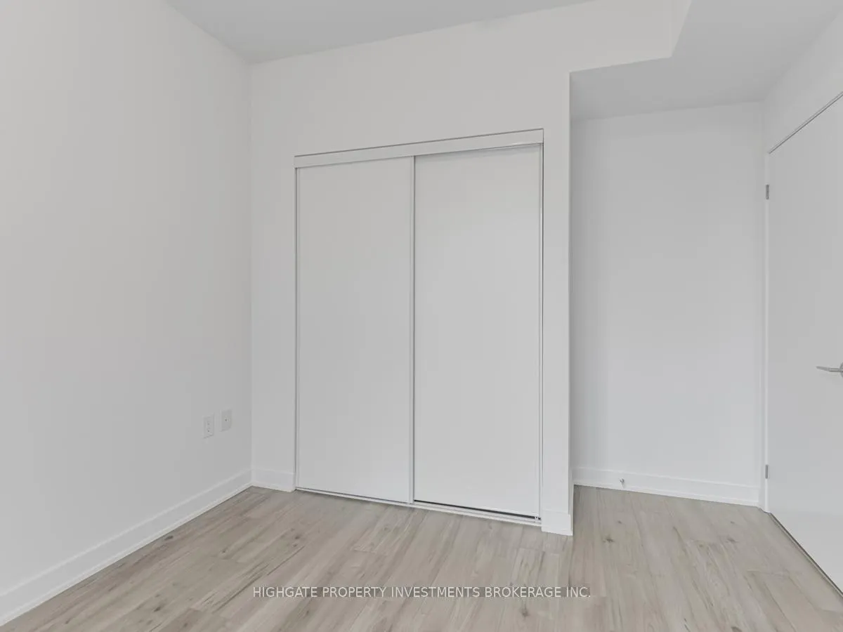Photo 17 of Unit 1508, 60 Honeycrisp Crescent, Vaughan, Vaughan Corporate Centre — HOMEH