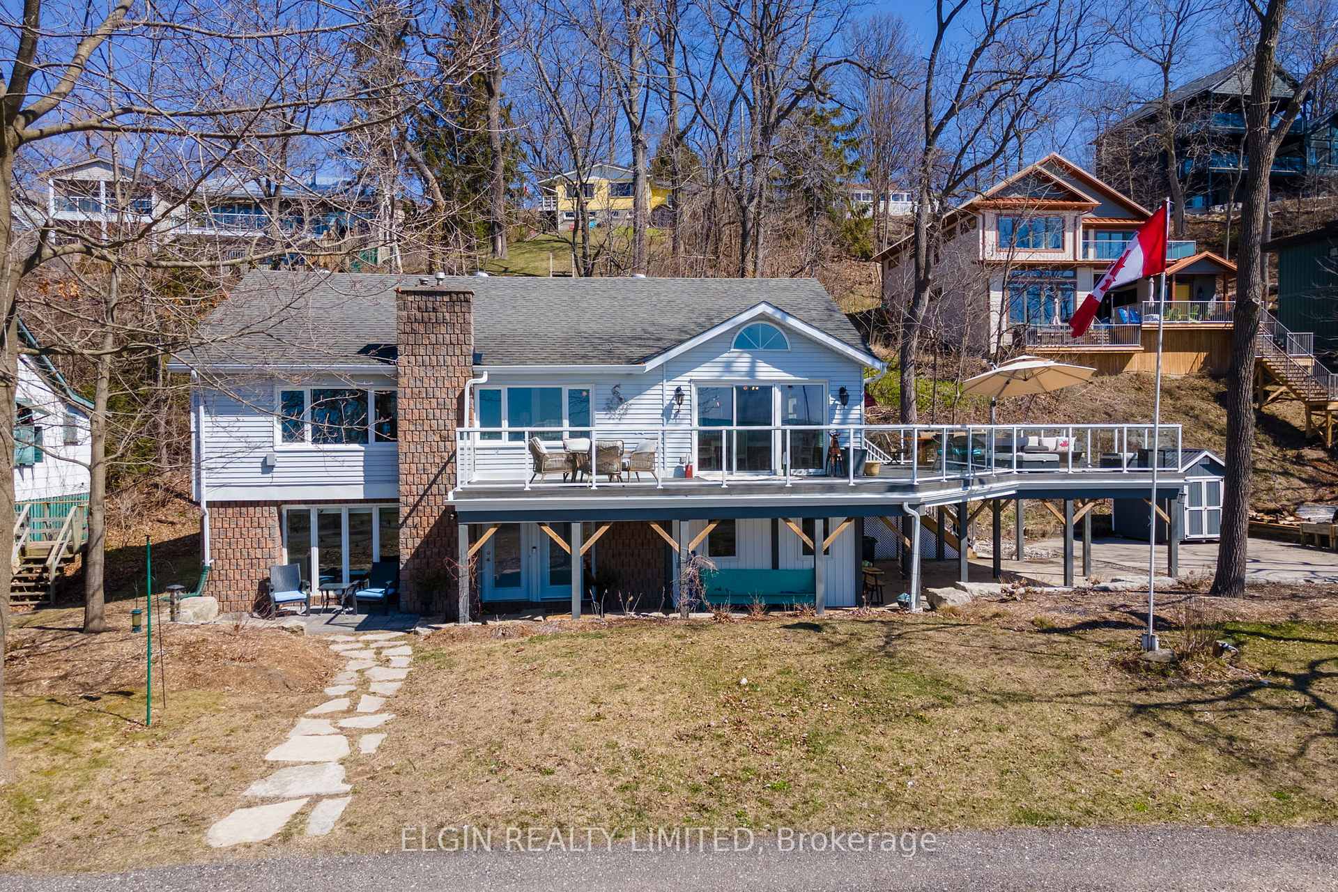 Front of 547 West Edith Cavell Boulevard